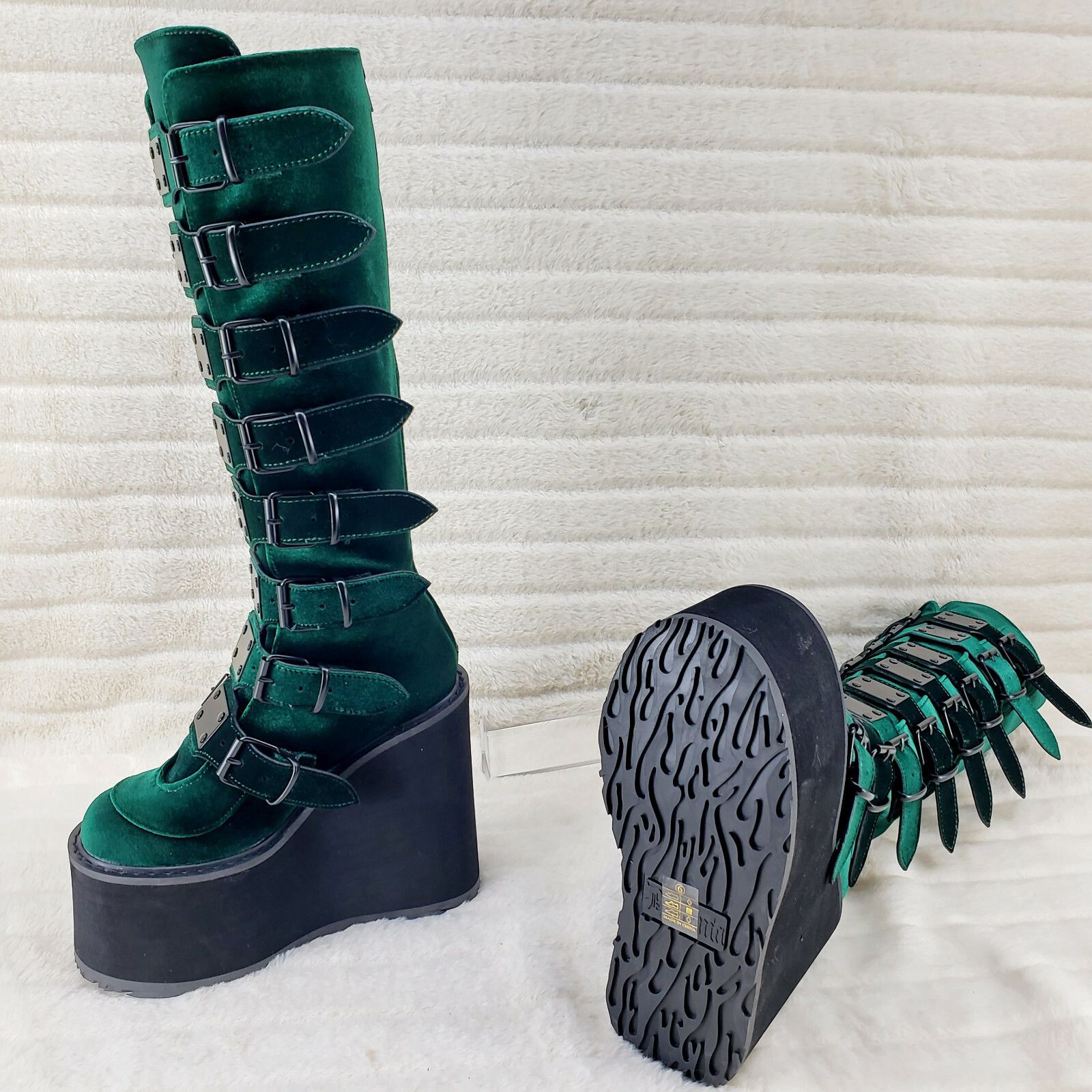 Other DEMONIA Trinity Swing 815 Emerald Green Velvet Goth Knee Boo Size US 6 / IT 36 - 7 Thumbnail