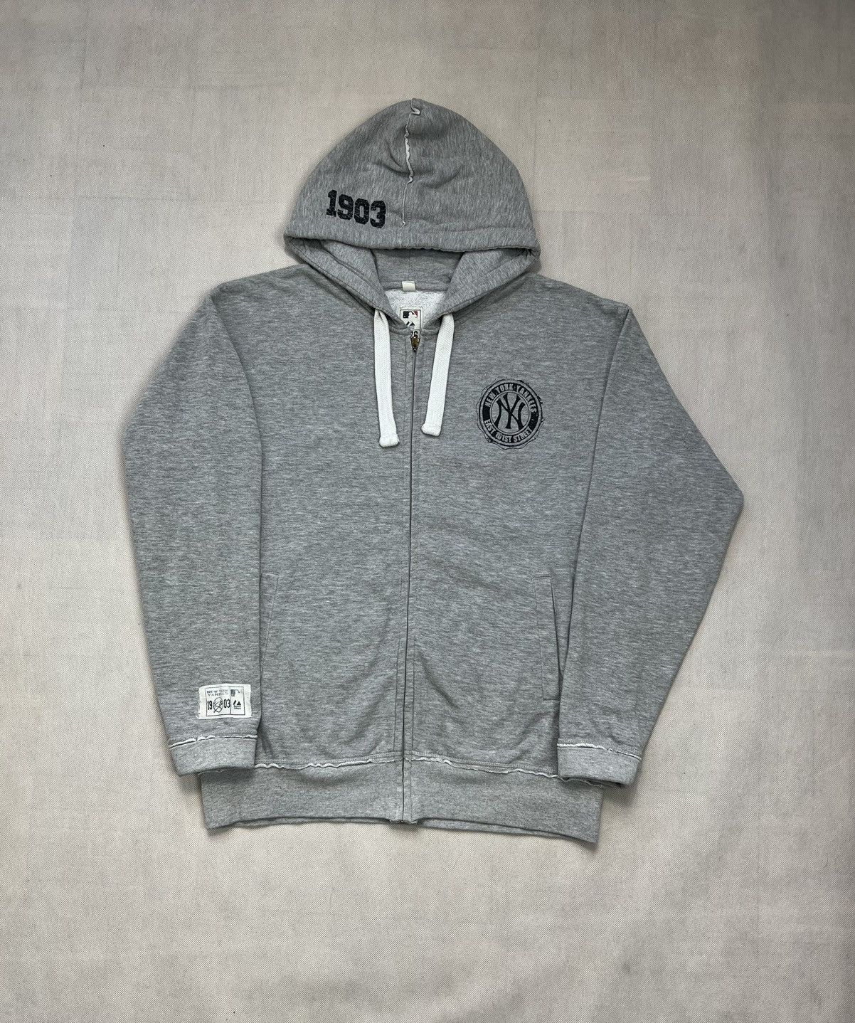 Majestic × New York Yankees Hoodie New York Yankees Majestic Zipped Size US L / EU 52-54 / 3 - 1 Thumbnail
