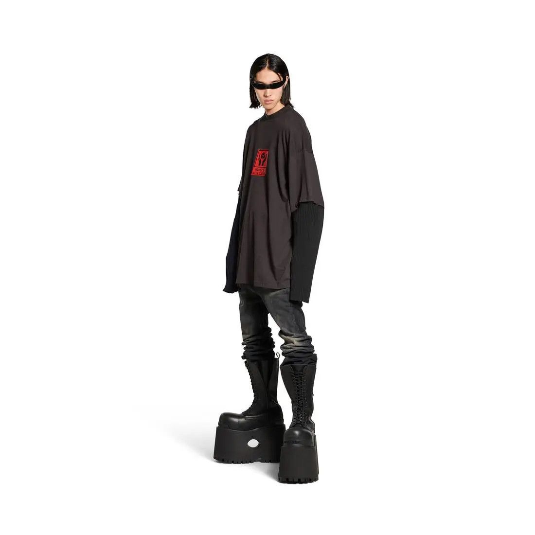 Balenciaga o1w1db10126 Handle With Care Patched Sleeves T-Shirt Black Size US L / EU 52-54 / 3 - 3 Thumbnail