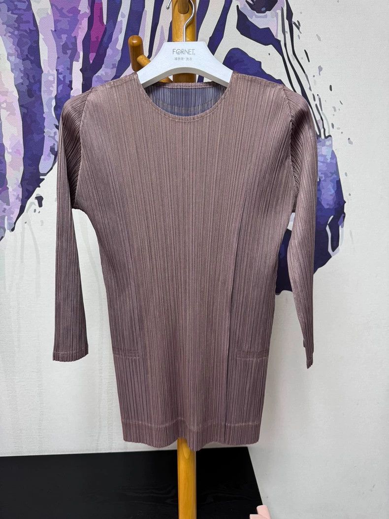 Issey Miyake Issey Miyake size:3 Brown pleated long-sleeved top Size S / US 4 / IT 40 - 1 Thumbnail