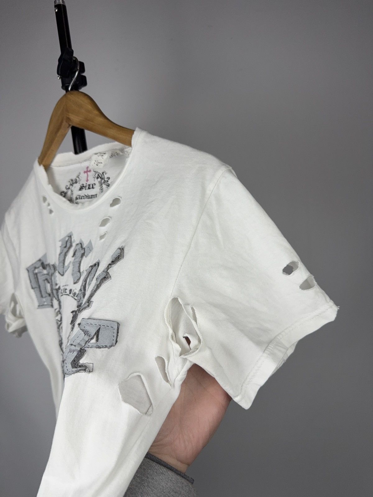 Energie 00s Energie Distressed Gothic Cross Graphic T-Shirt Y2K Size M / US 6-8 / IT 42-44 - 7 Thumbnail