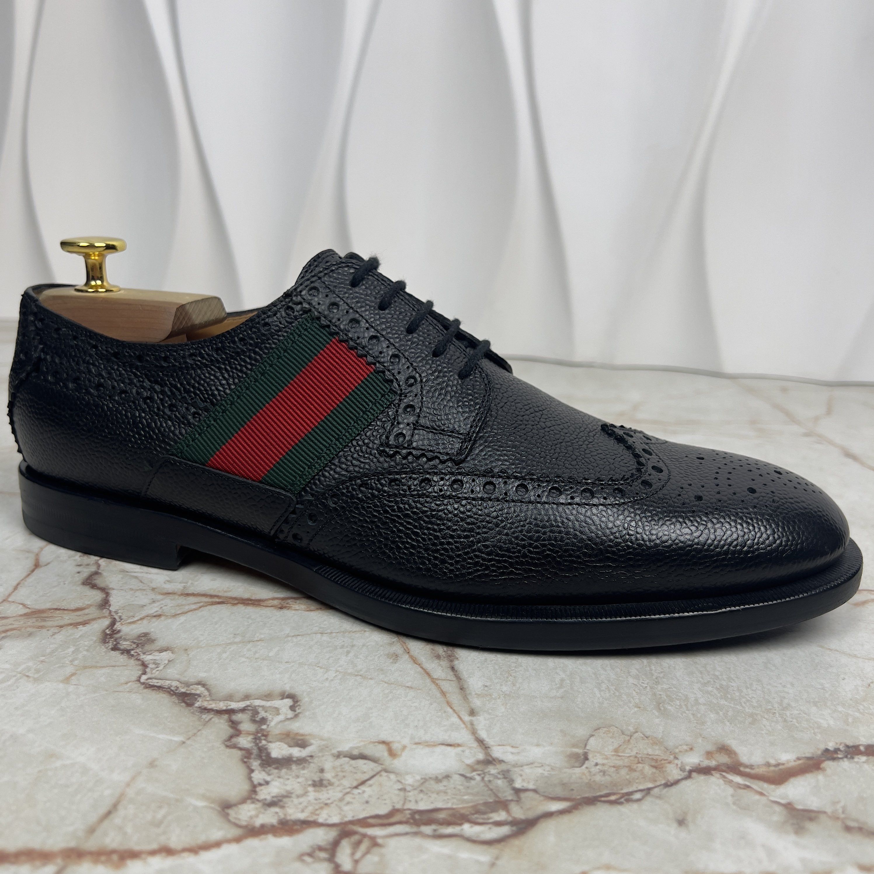 Gucci Oxford Web Wingtip Derby Grain Leather Shoes in Black, Men's (Size 8)