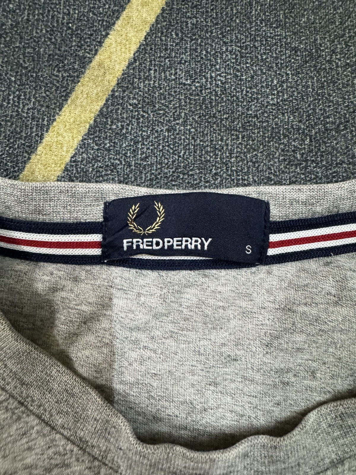 Fred Perry Fred Perry Basic Embroidered Logo Short Sleeve T-Shirt Size US S / EU 44-46 / 1 - 4 Thumbnail