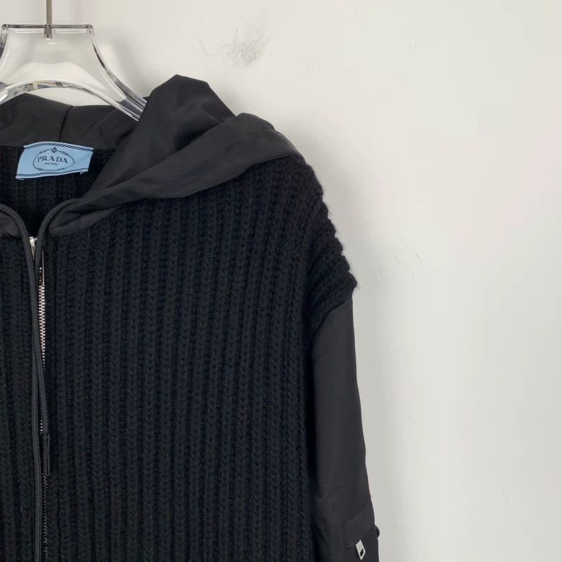 Prada PradaBlack triangle label sheep wool hooded zipper knitted Size US XXS / EU 40 - 3 Thumbnail