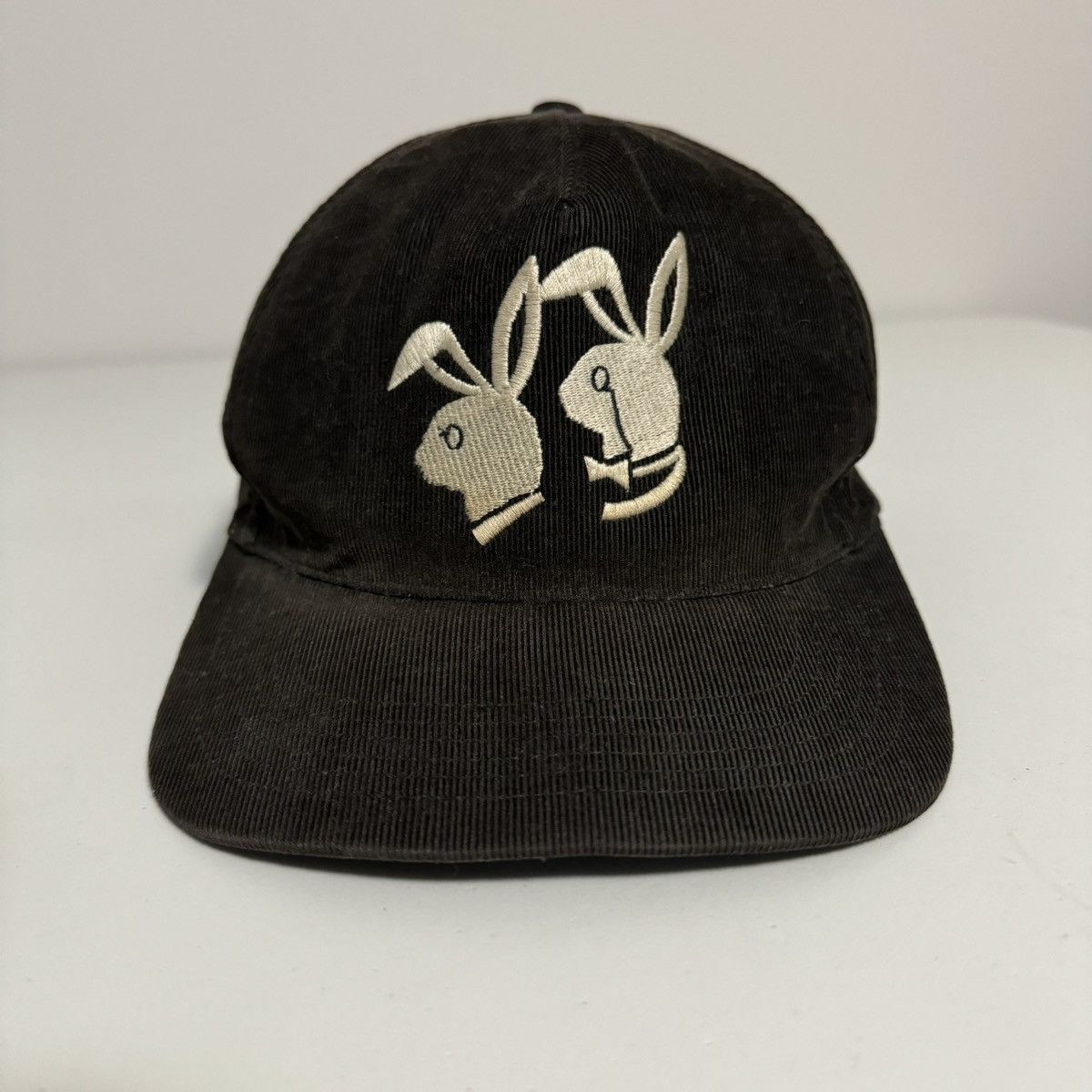 image of Supreme Appletown Corduroy Starter Snap Back Hat in Black, Men's