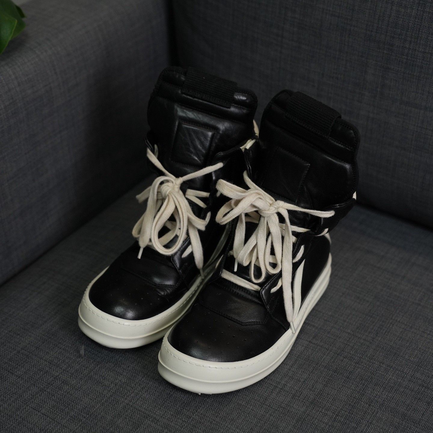 Rick Owens Rick Owens Black Hitop Sneakers us_6 Women Size US 6 / IT 36 - 1 Thumbnail