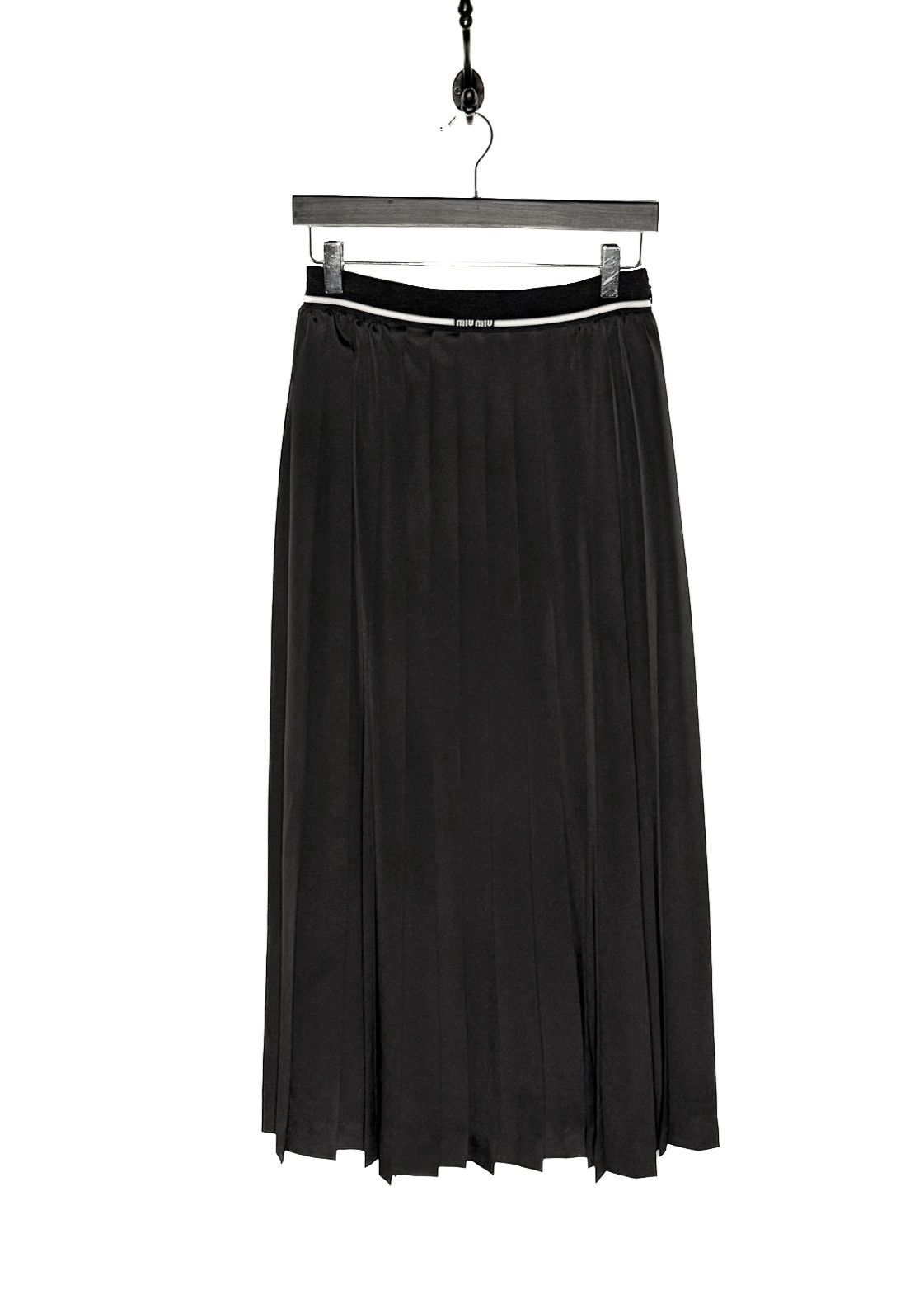 Miu Miu Miu Miu 2022 Black Pleated Elastic Logo Long Skirt Size 26" / US 2 / IT 38 - 1 Thumbnail