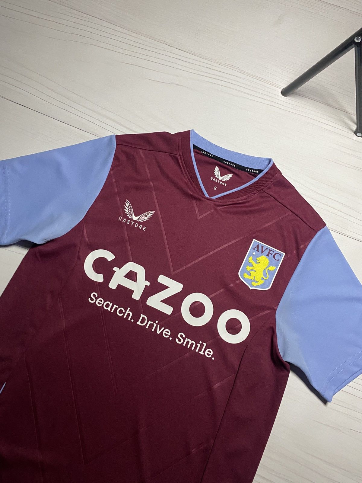 Castore Castore Aston Villa 2022/23 home soccer football y2k jersey Size US S / EU 44-46 / 1 - 7 Thumbnail