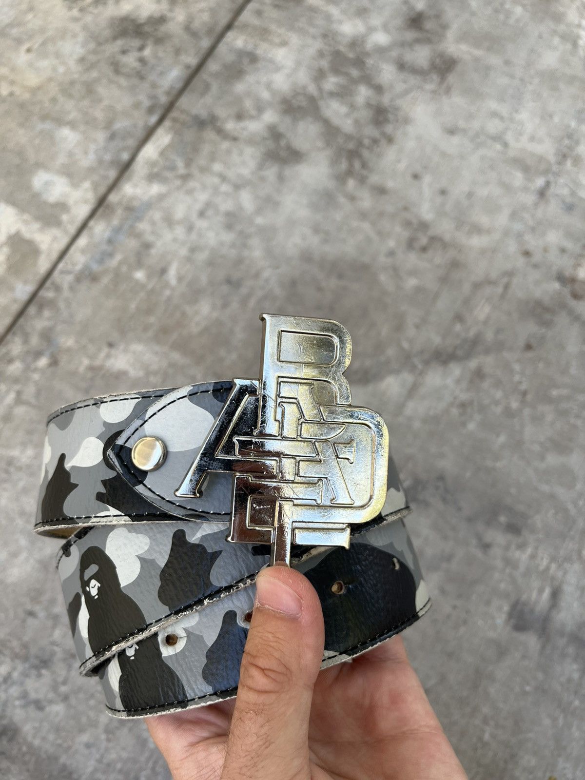Bape Vintage Bape Camo Leather Belt W/ Bape Metal Buckle Size 30 - 4 Thumbnail