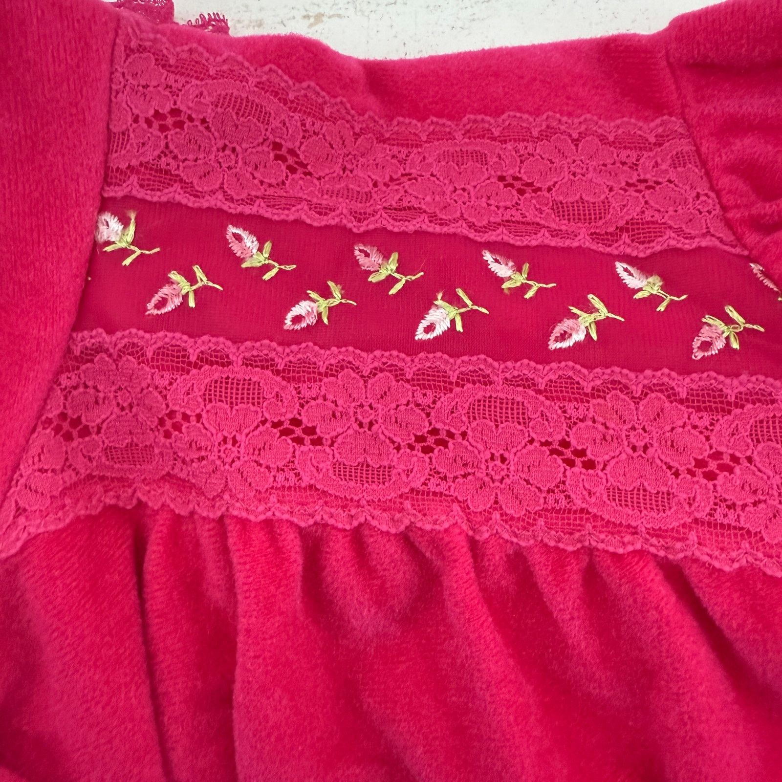 Vintage Vintage Vanity Fair Magenta Velour Long Robe Embroidery Snap Size ONE SIZE - 2 Thumbnail