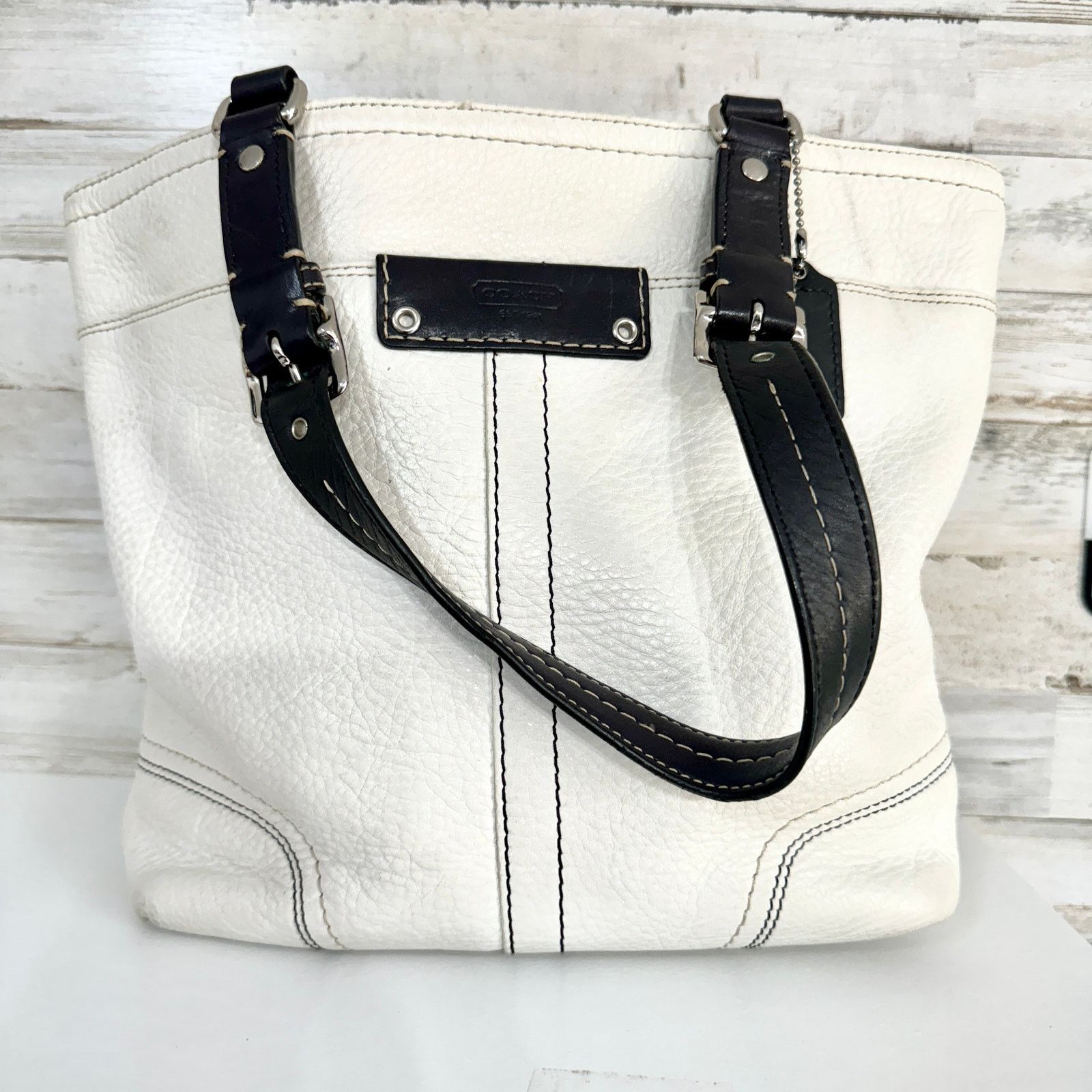 Coach Coach Hamilton White Pebble Leather Black Handle Bucket Tote Size ONE SIZE - 1 Thumbnail