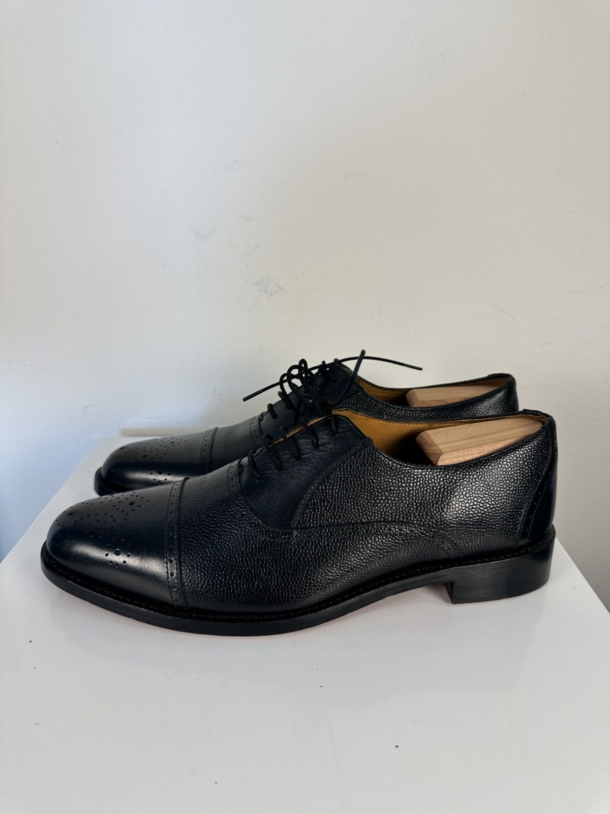Leather Santana By Carlos Santana Legacy Cap Toe Oxford Black 10 Size US 10 / EU 43 - 6 Thumbnail