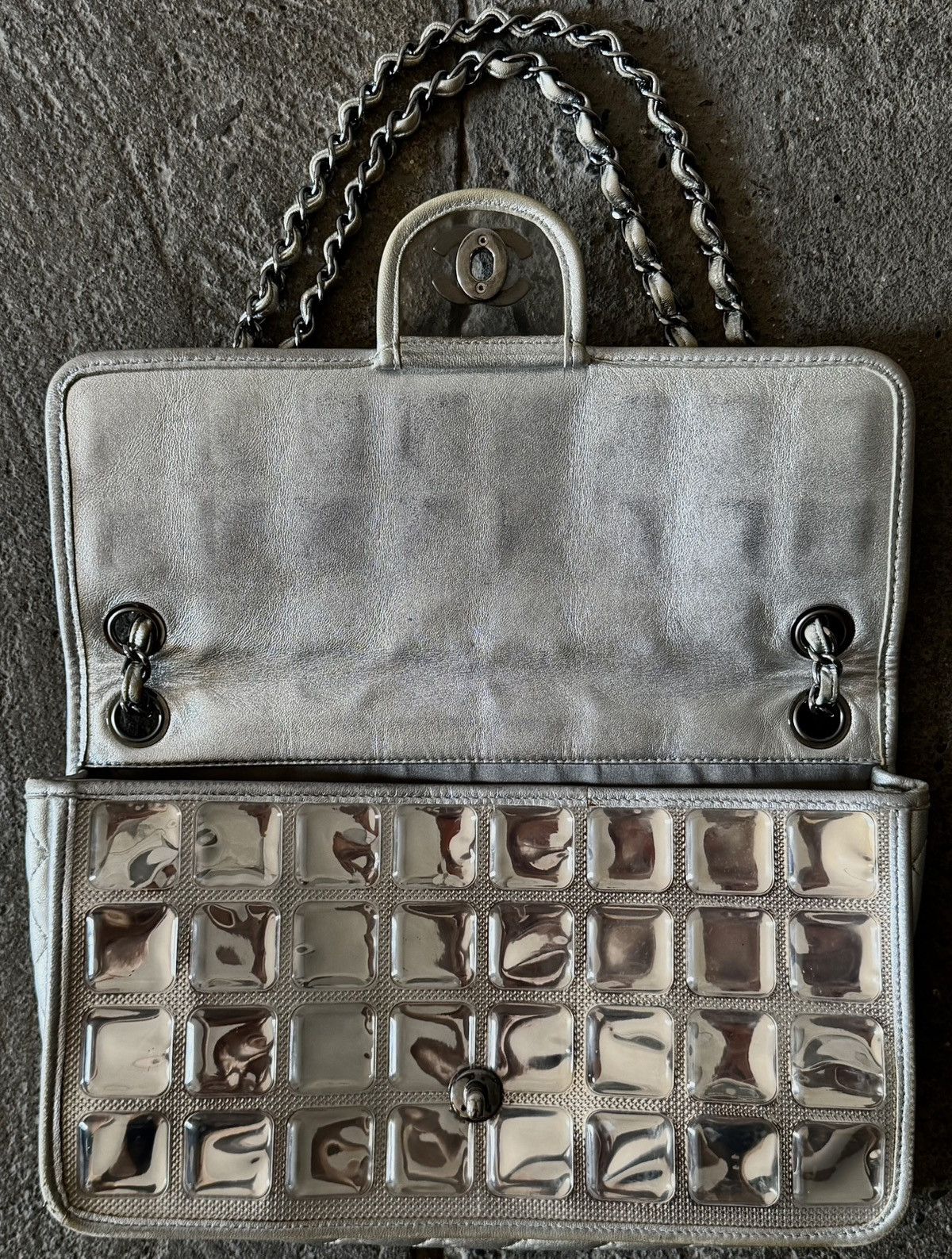 Chanel Chanel - Karl Lagerfeld - 2008 - Silver Ice Cube Flap Bag Size ONE SIZE - 14 Thumbnail