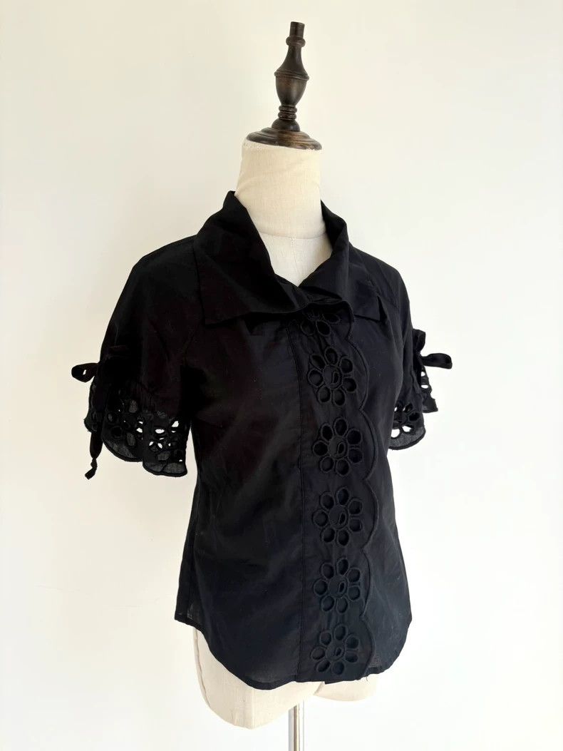 Vivienne Westwood Vivienne Westwood size1 Black lace-trimmed floral short-sle Size S / US 4 / IT 40 - 2 Thumbnail