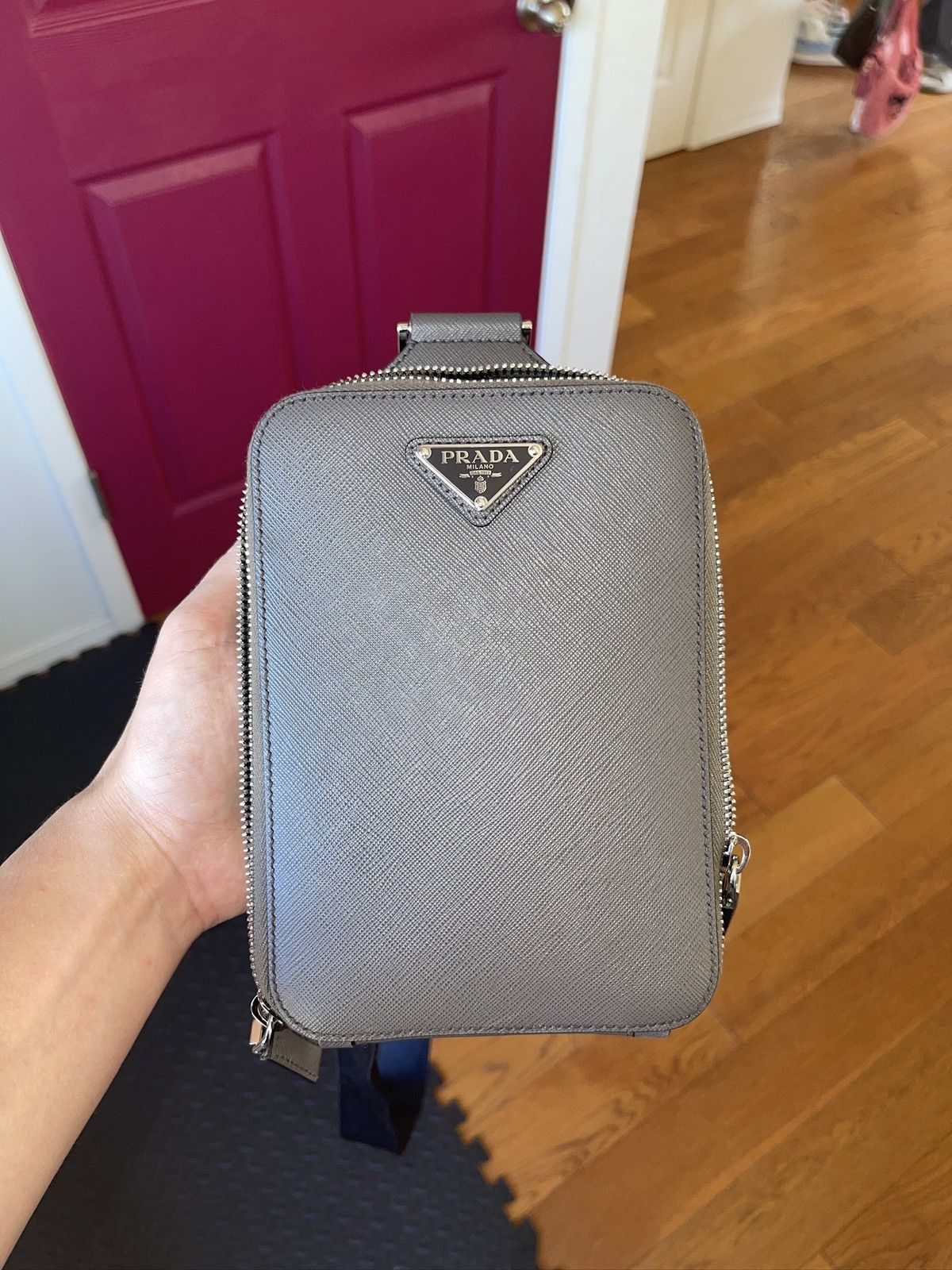 Prada Prada Grey leather cross body bag Size ONE SIZE - 4 Thumbnail