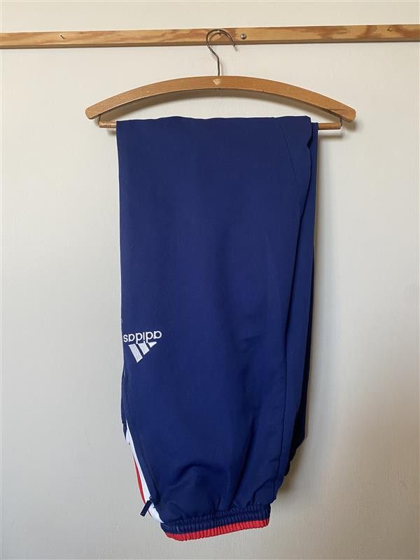 Adidas Vintage 80/90' ADIDAS Men's Sweatpants - D176 - UNIQUE Size US 36 / EU 52 - 1 Thumbnail