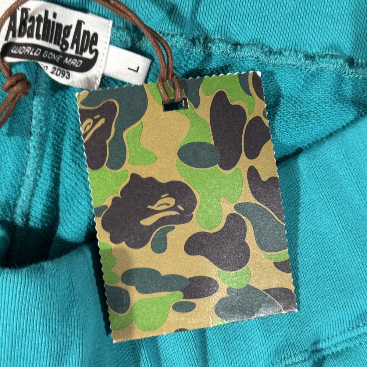 Bape Bape shark sweat shorts teal Size US 34 / EU 50 - 6 Thumbnail