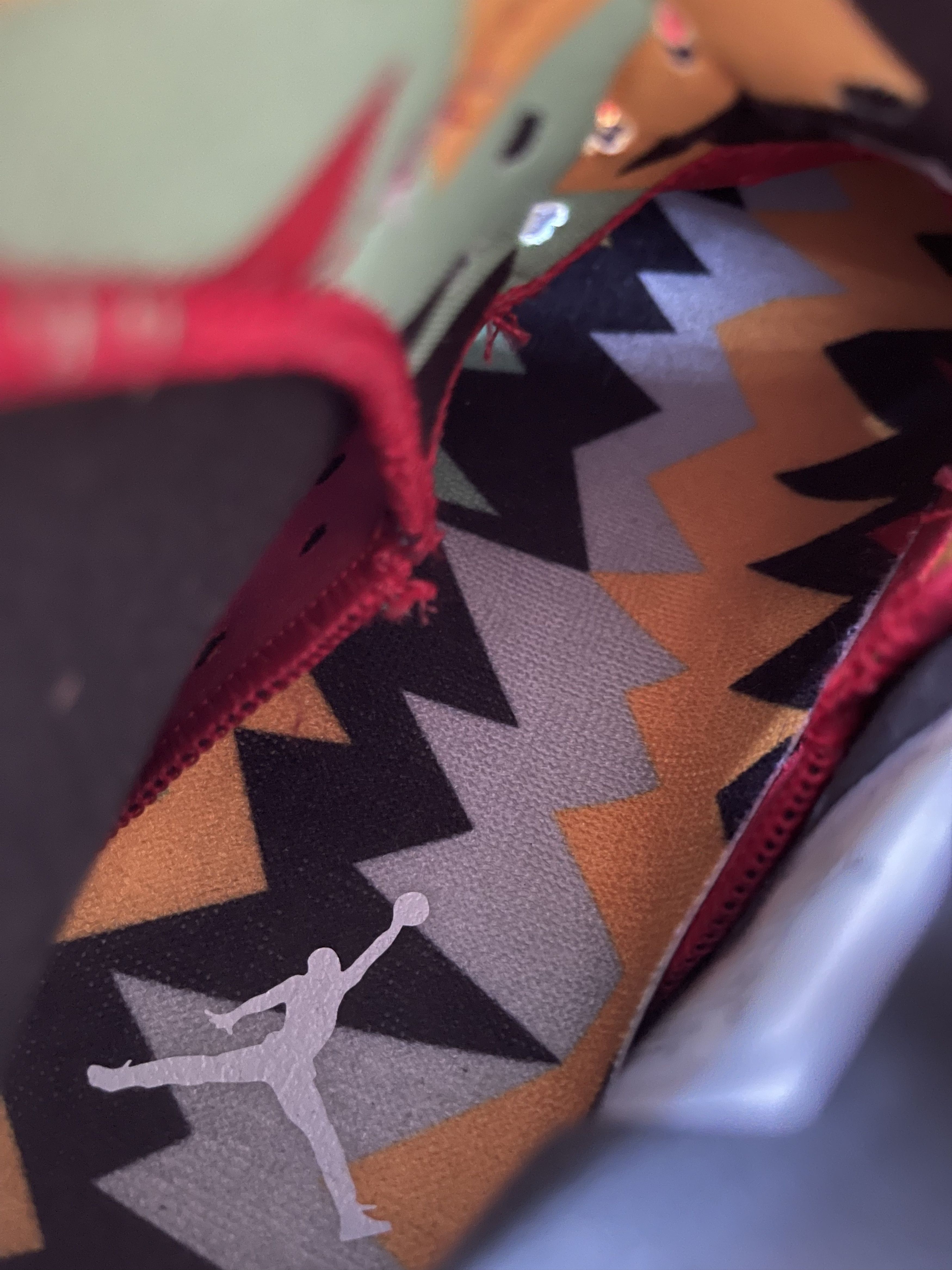 Nike NIKE AIR JORDAN 6 RETRO "HARE" Size US 8 / EU 41 - 2 Thumbnail