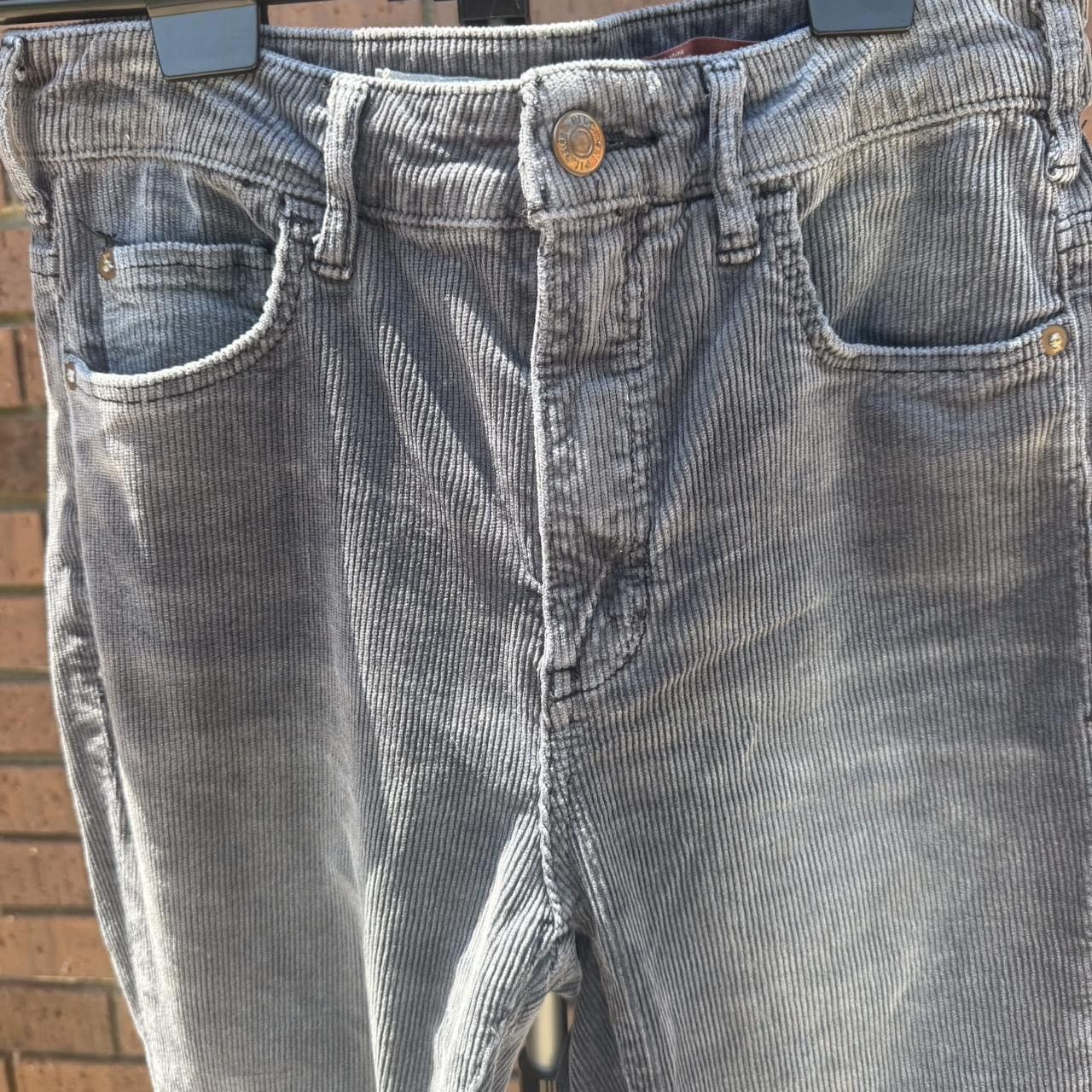 Anthropologie Anthropologie Pilcro Gray Grey Corduroy Pants Bootcut Flare Size 26" / US 2 / IT 38 - 2 Thumbnail