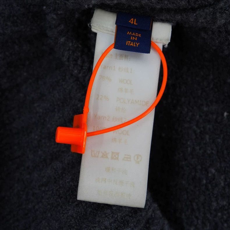 Louis Vuitton Louis Vuitton Gray Ski Sweater Size 4L-2506 Size US L / EU 52-54 / 3 - 6 Thumbnail