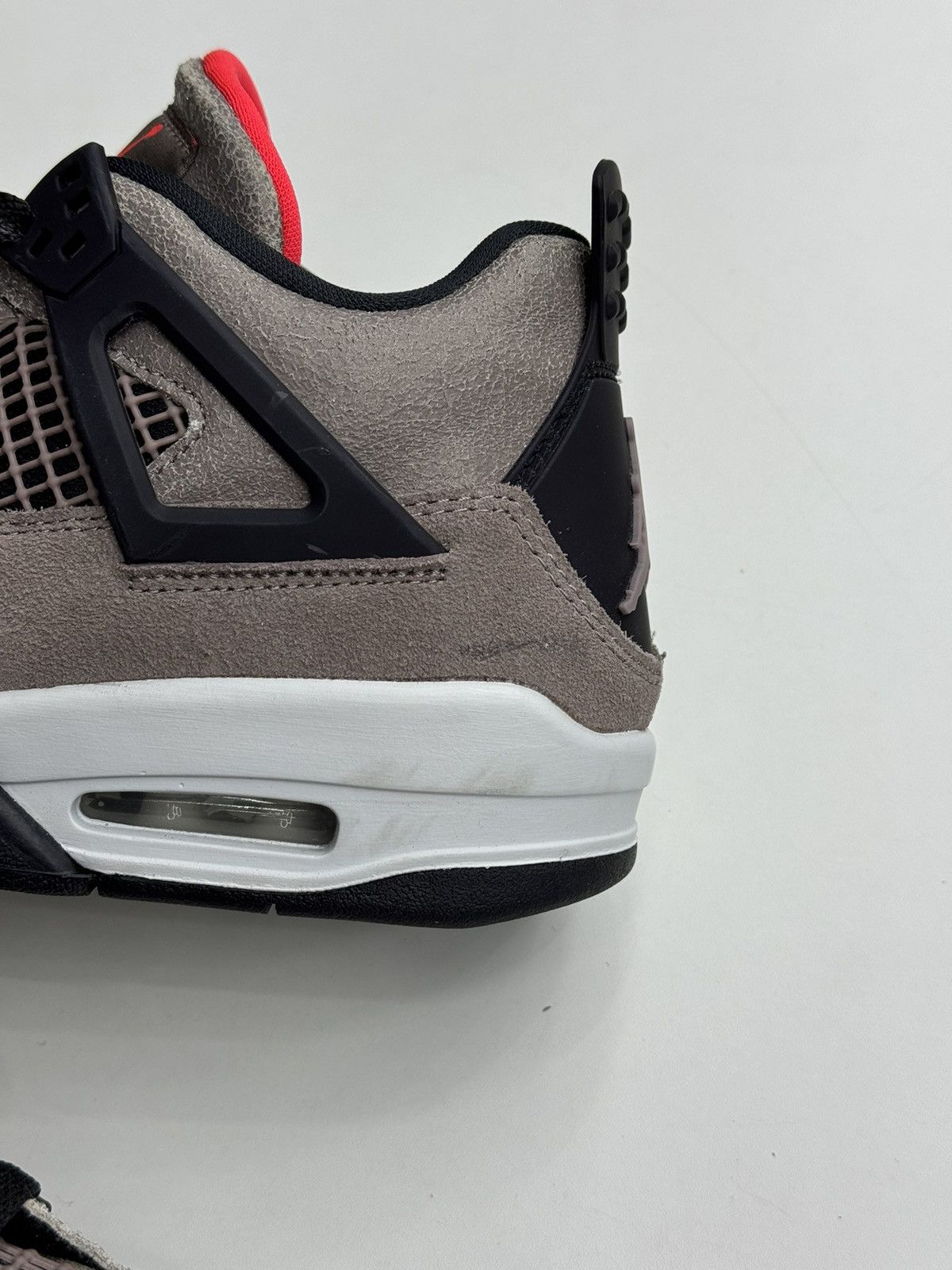Jordan Brand Jordan 4 Retro Taupe Haze GS Size US 6.5 / EU 39-40 - 10 Thumbnail