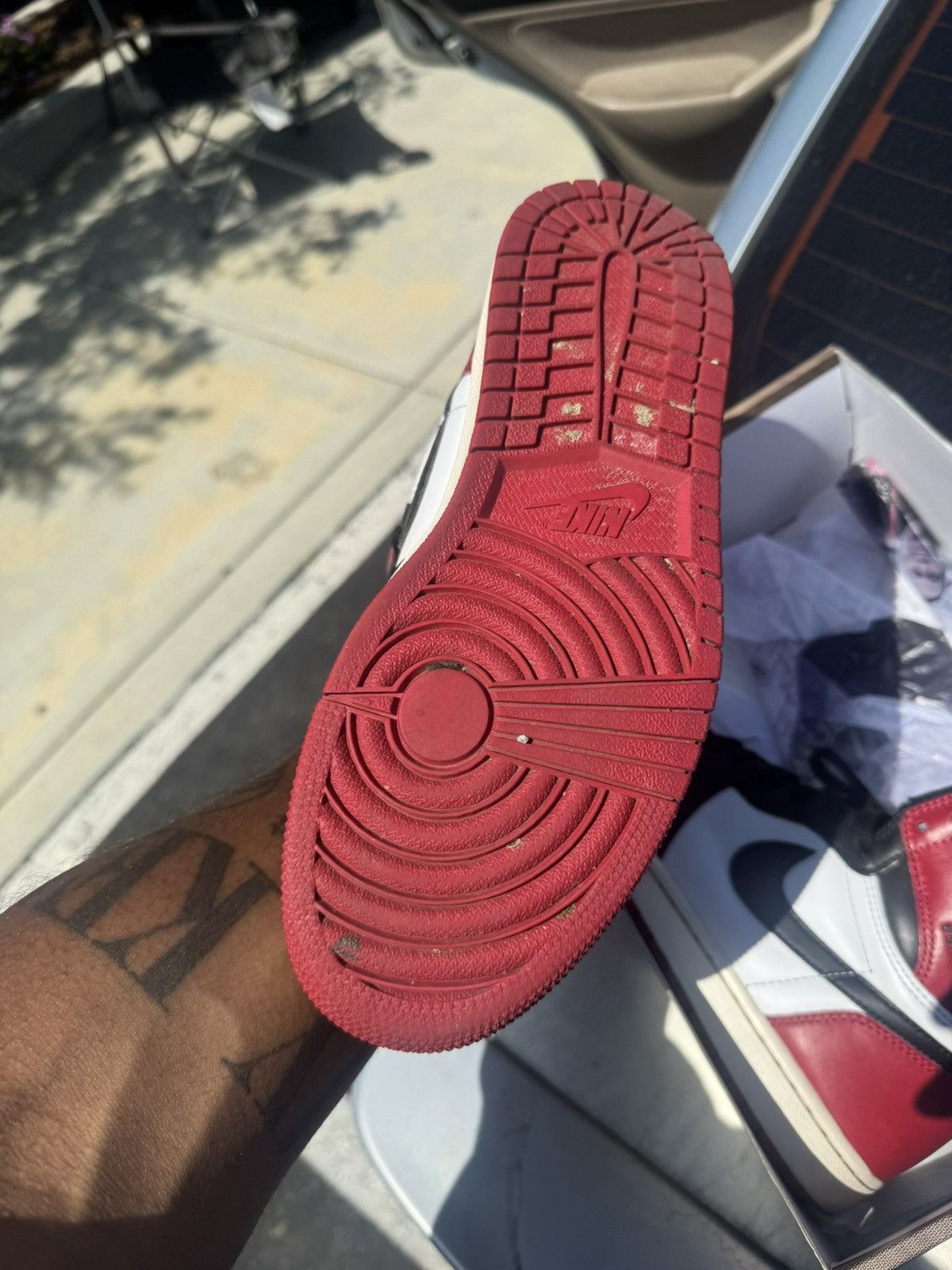 Nike Retro 1 ‘reimagined bred’ Size US 8.5 / EU 41-42 - 4 Thumbnail