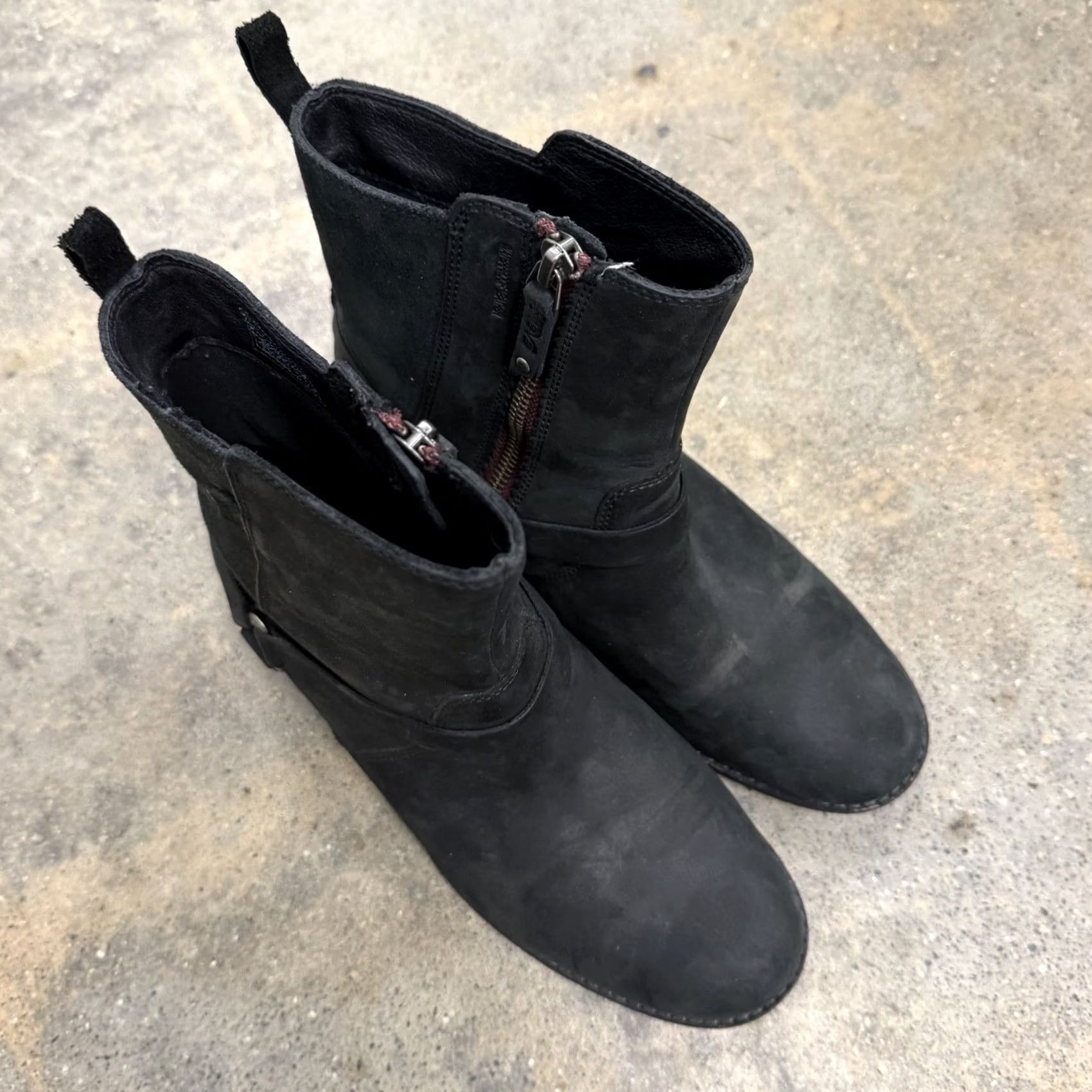 Teva Teva De La Vina Dos Waterproof Boots Side Zip Womens Size 9 Bison Black Size US 9 / IT 39 - 2 Thumbnail
