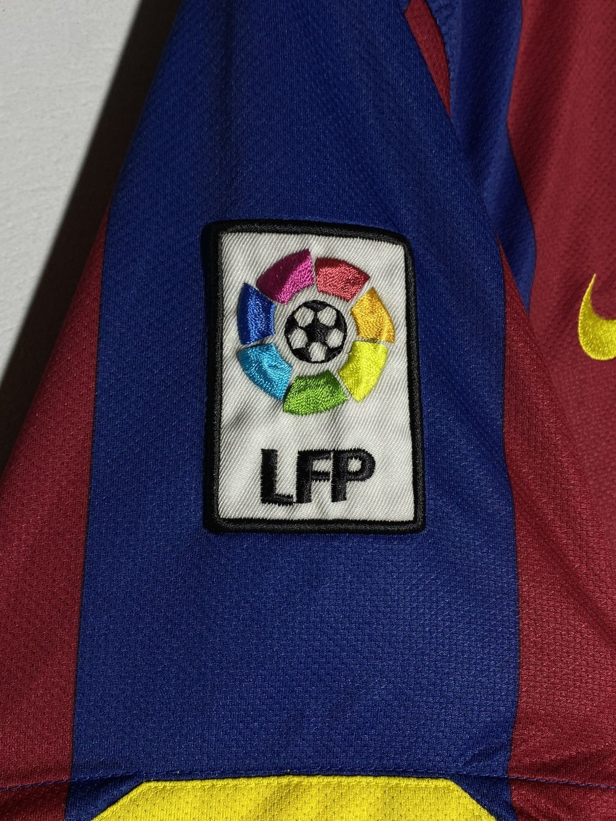 Nike Nike FC Barcelona 2010/11 Home Football Shirt Messi Era Size US S / EU 44-46 / 1 - 11 Thumbnail