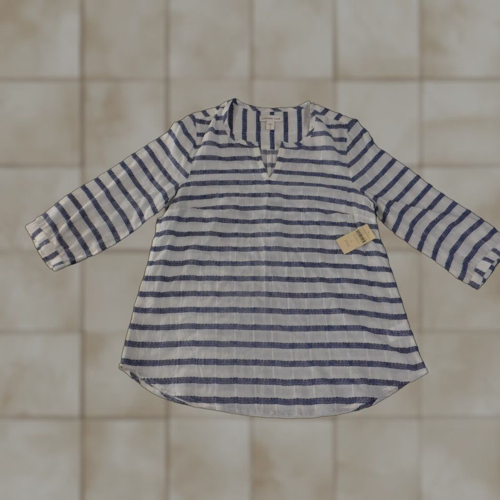 Coldwater Creek Coldwater Creek Shirt Womens Small White Blue Striped Cotton Lightweight V-Neck Pullover Casual Long Sleeve Button-Up Regular All Seasons Womens Size S / US 4 / IT 40 - 1 Thumbnail