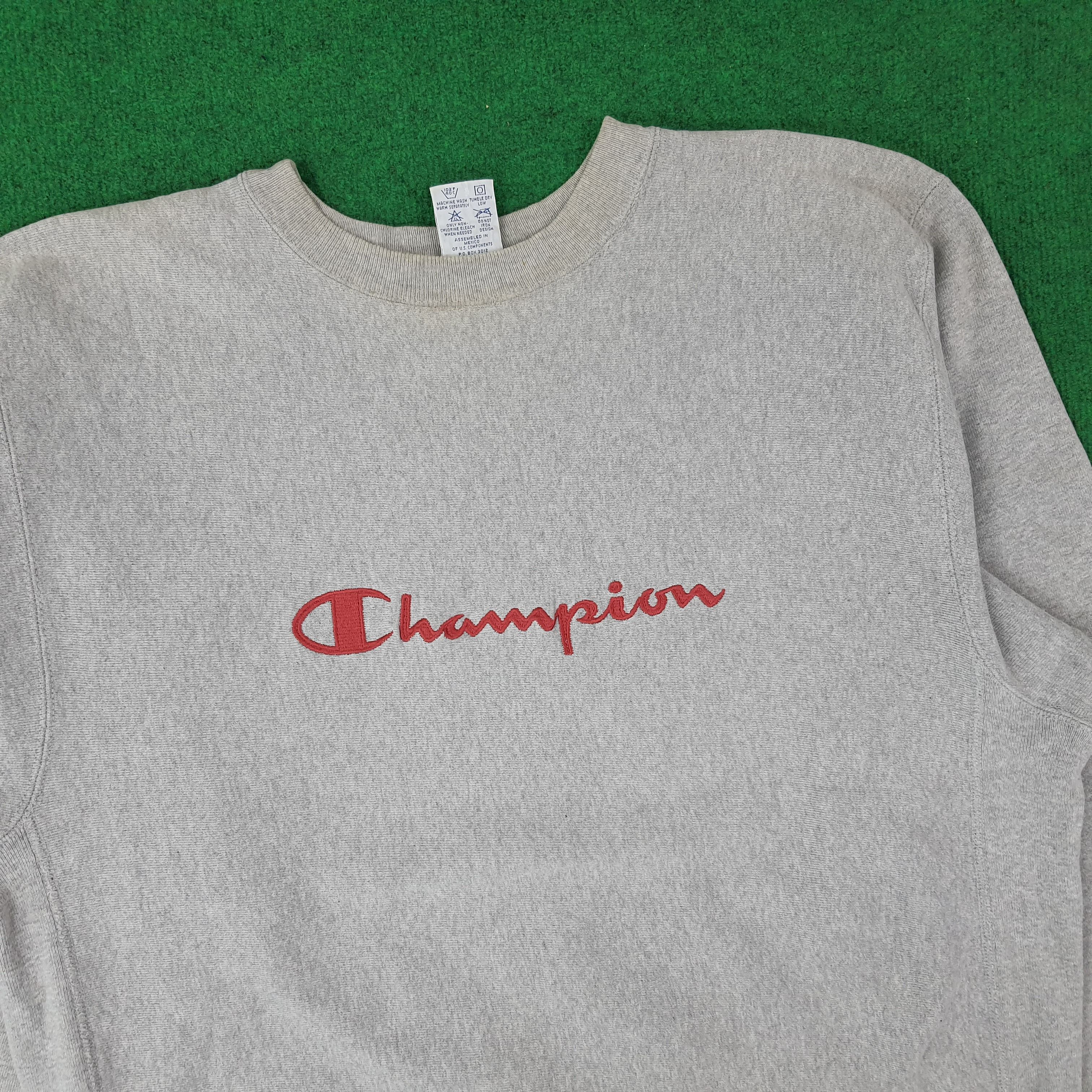 Champion Vintage Champion Embroidery Center Sweatshirt C248N4 Size US L / EU 52-54 / 3 - 2 Thumbnail