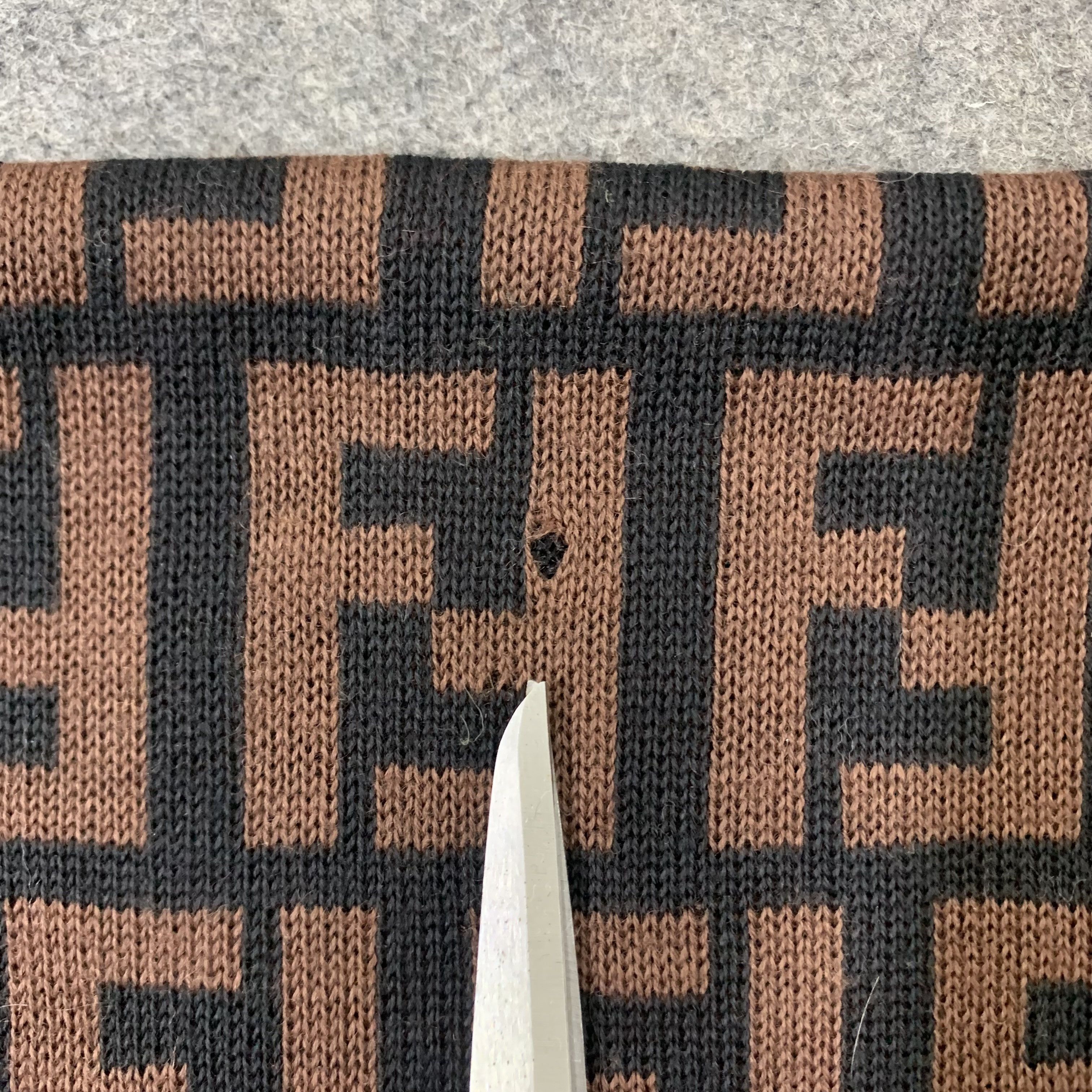 Fendi Fendi Scarf Wool Muffler Neck Wrap BL9326 Size ONE SIZE - 5 Thumbnail