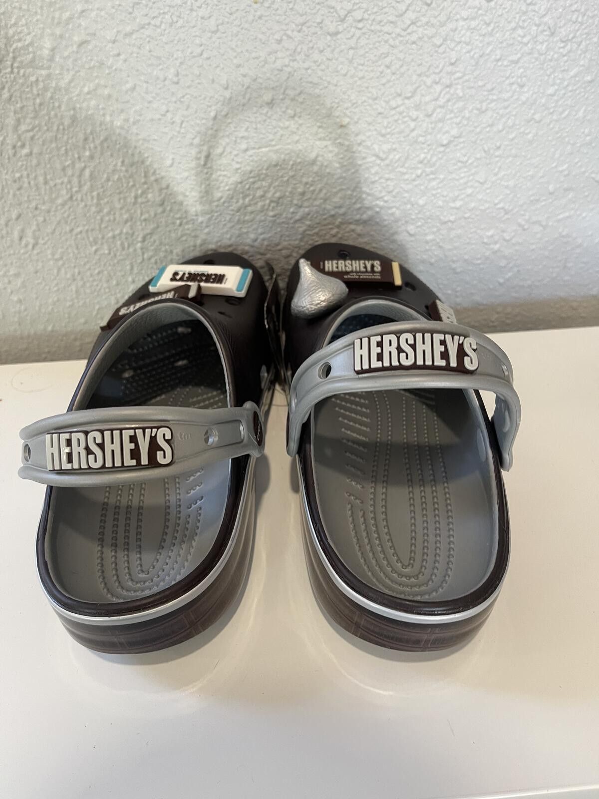 Crocs Crocs Hershey's Classic Clog Shoes Brown Size 8 Size US 7 / IT 37 - 5 Thumbnail