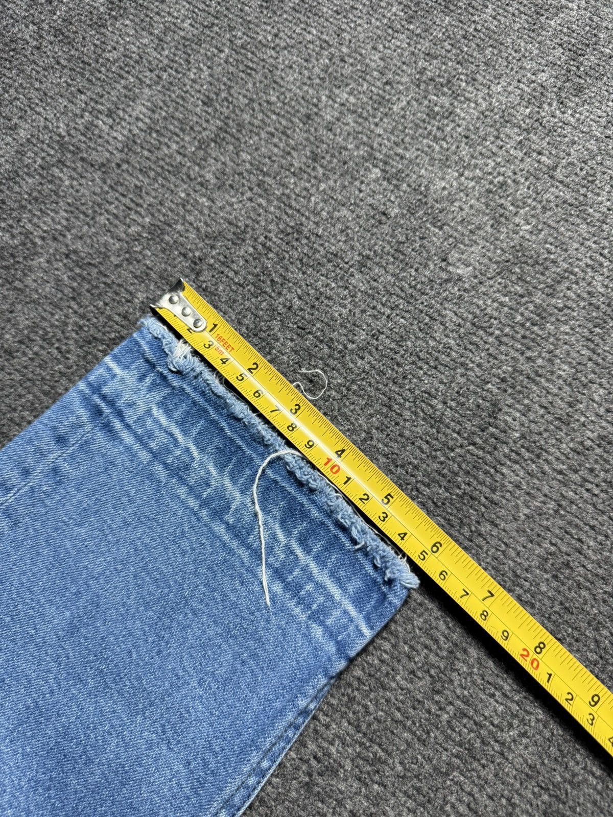 Diesel Luxury Diesel 00s Cropped Jeans Light Wash Distressed Denim Size 26" / US 2 / IT 38 - 21 Thumbnail