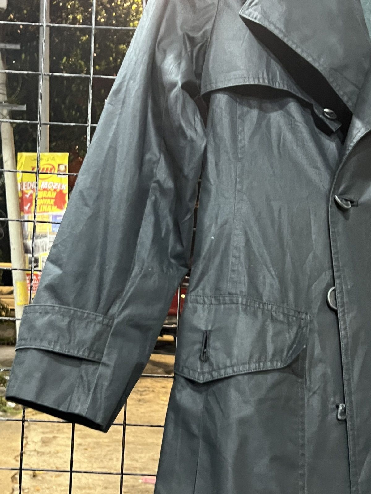 Yves Saint Laurent Yves saint Laurent vintage Trench coats double breasted Size S / US 4 / IT 40 - 7 Thumbnail