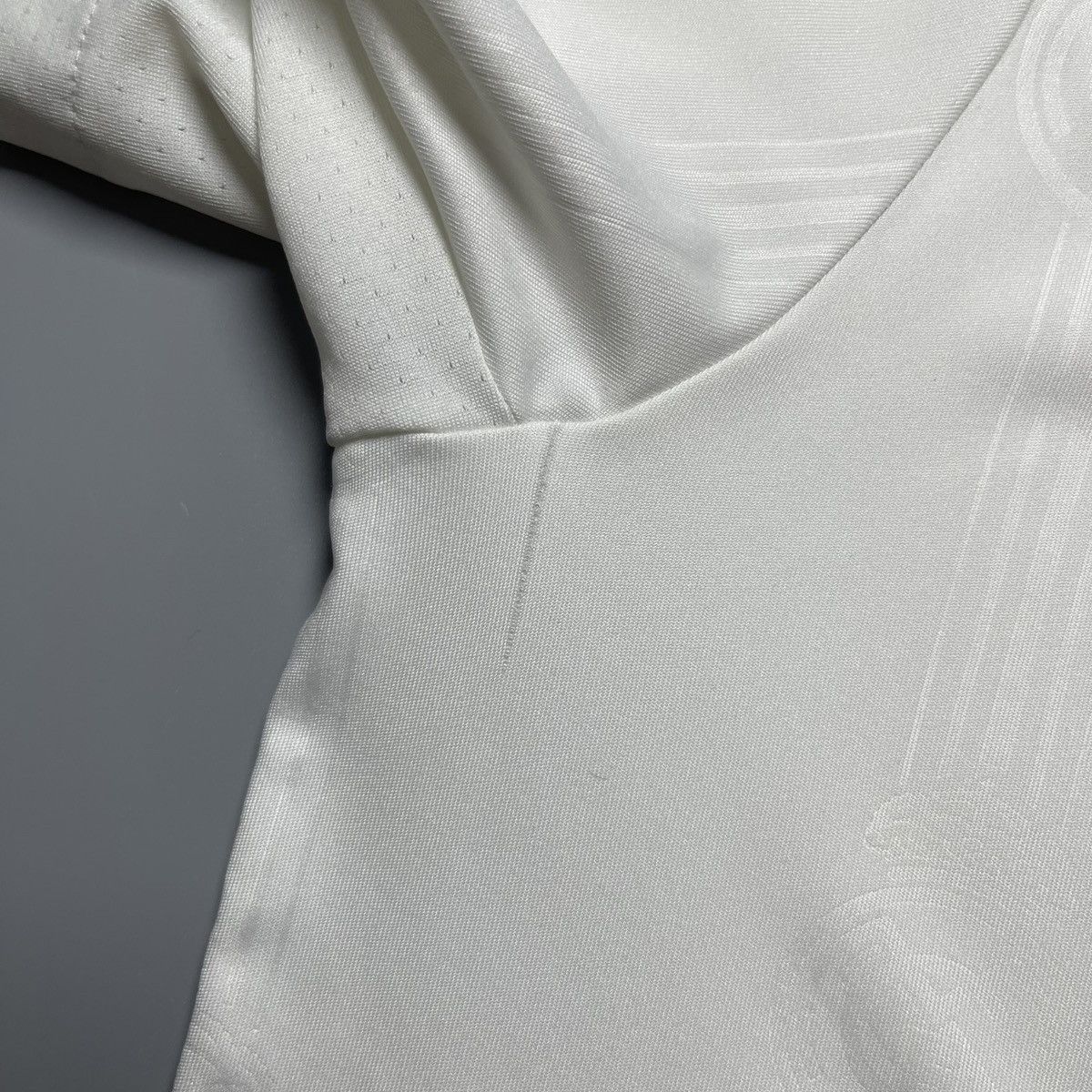 Adidas REAL MADRID ADIDAS 2022/2023 FOOTBALL HOME JERSEY #8 KROOS Size US L / EU 52-54 / 3 - 9 Thumbnail
