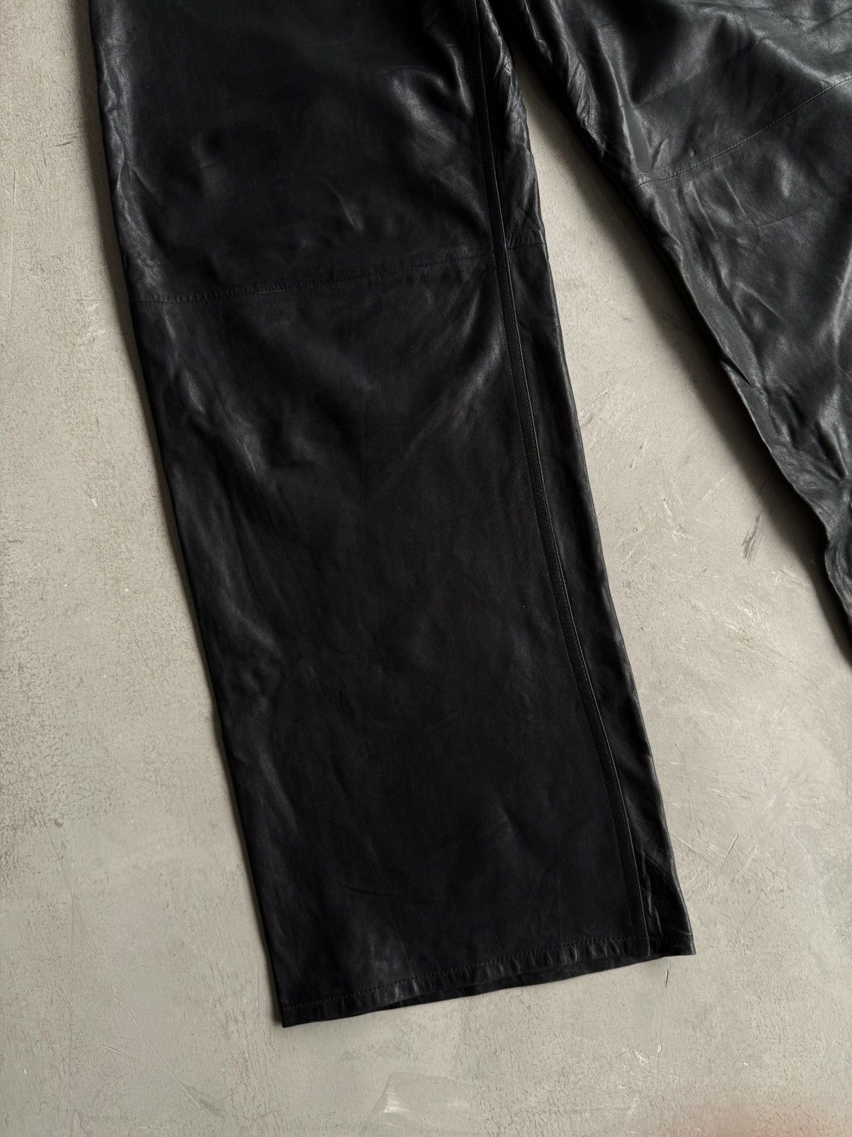 Balenciaga Balenciaga - Sample Baggy Leather Pants Size US 34 / EU 50 - 4 Thumbnail