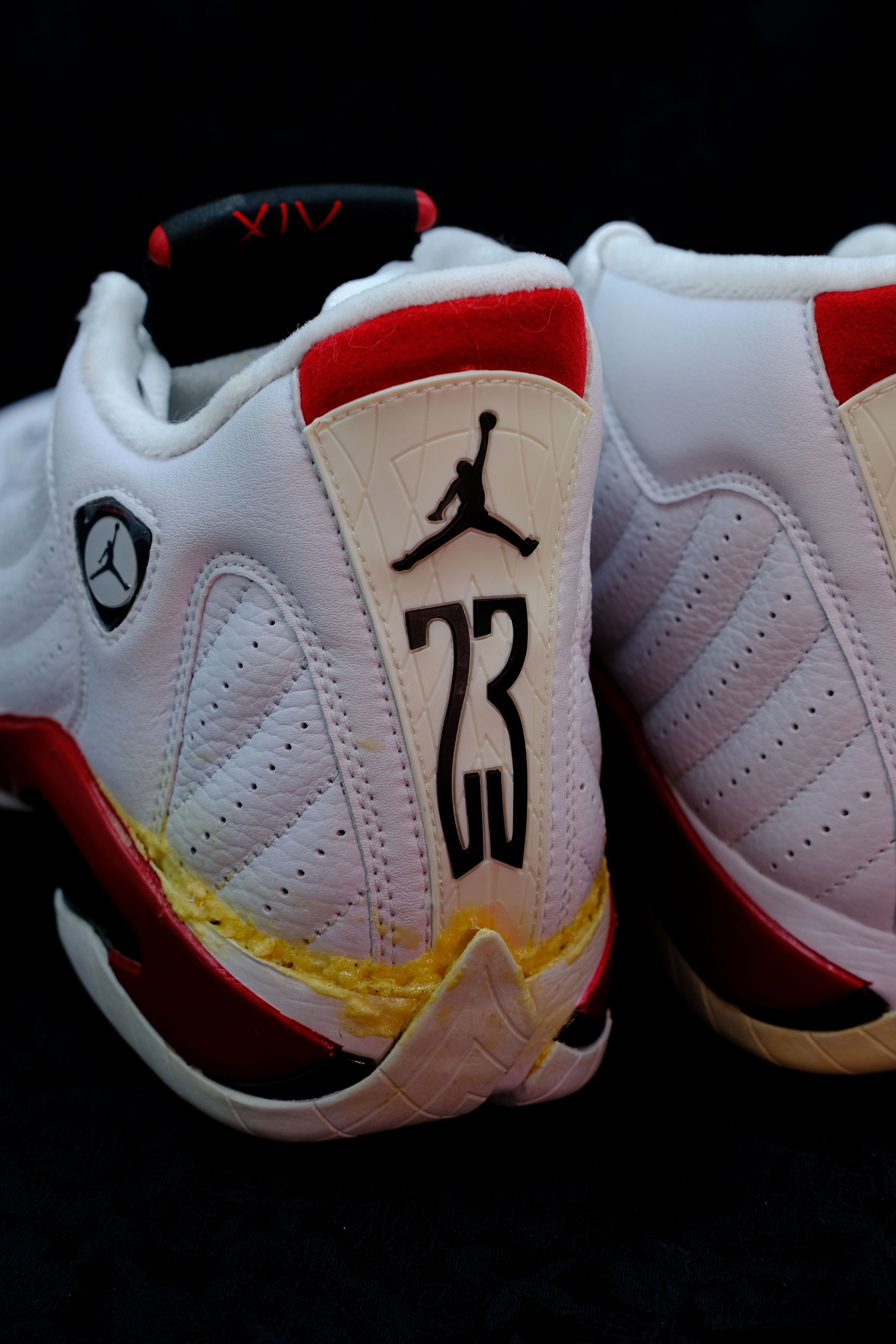 Nike 2005 Nike Air Jordan 14 White Red Candy Cane Size US 8.5 / EU 41-42 - 4 Thumbnail