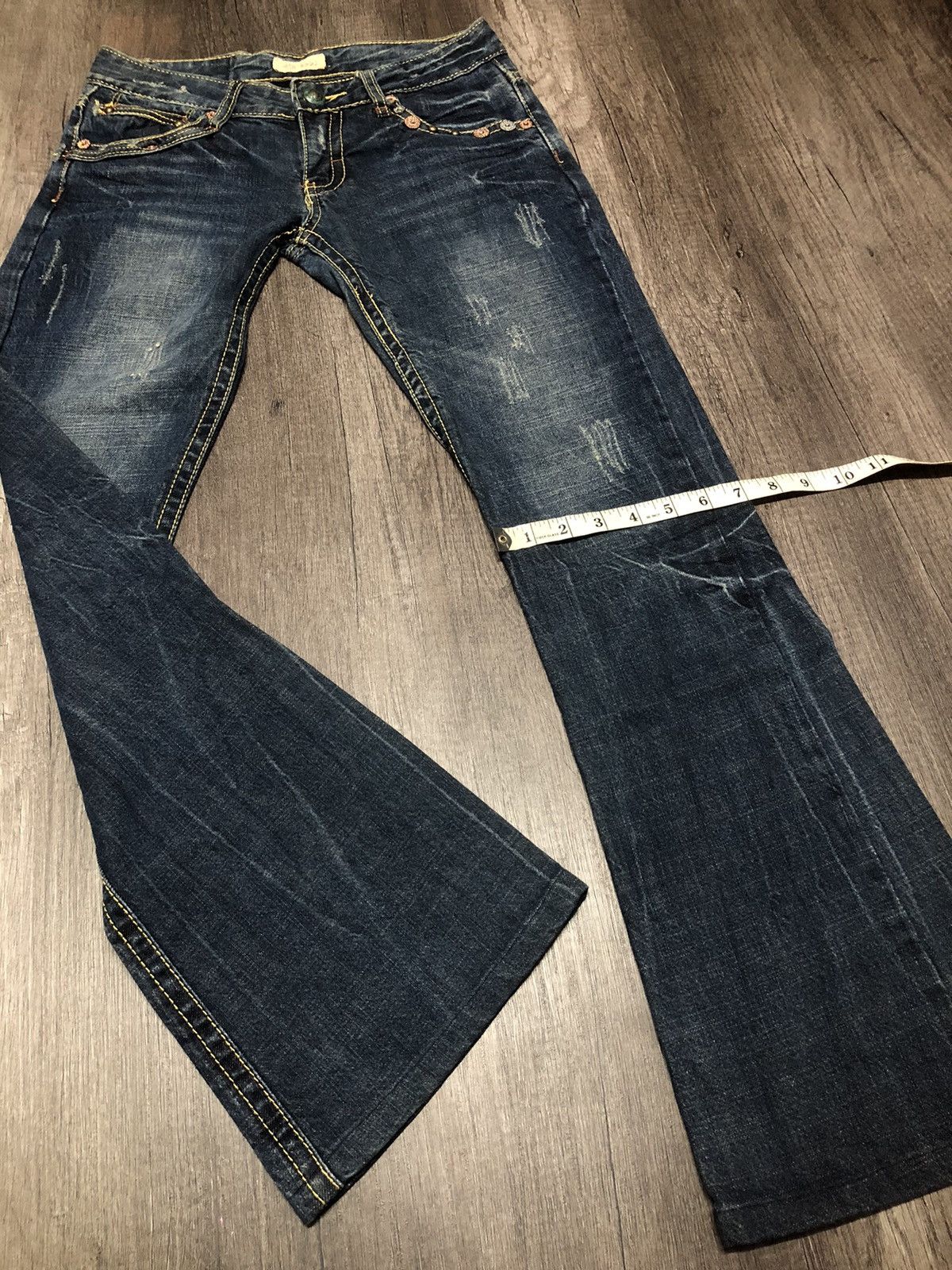 Japanese Brand × REEF Vintage Reef Flare Distressed Jeans (unisex) Size 29" - 24 Thumbnail