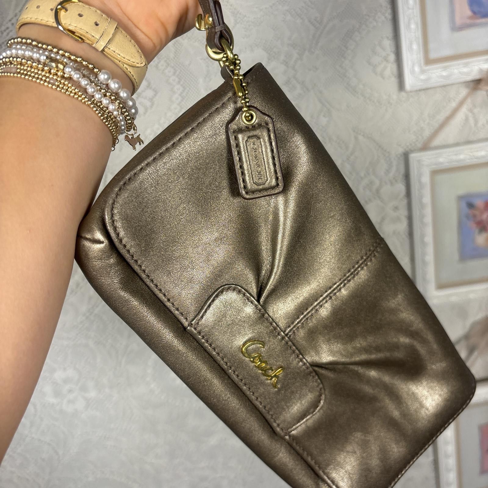 Coach vintage coach metallic wristlet Size ONE SIZE - 3 Thumbnail