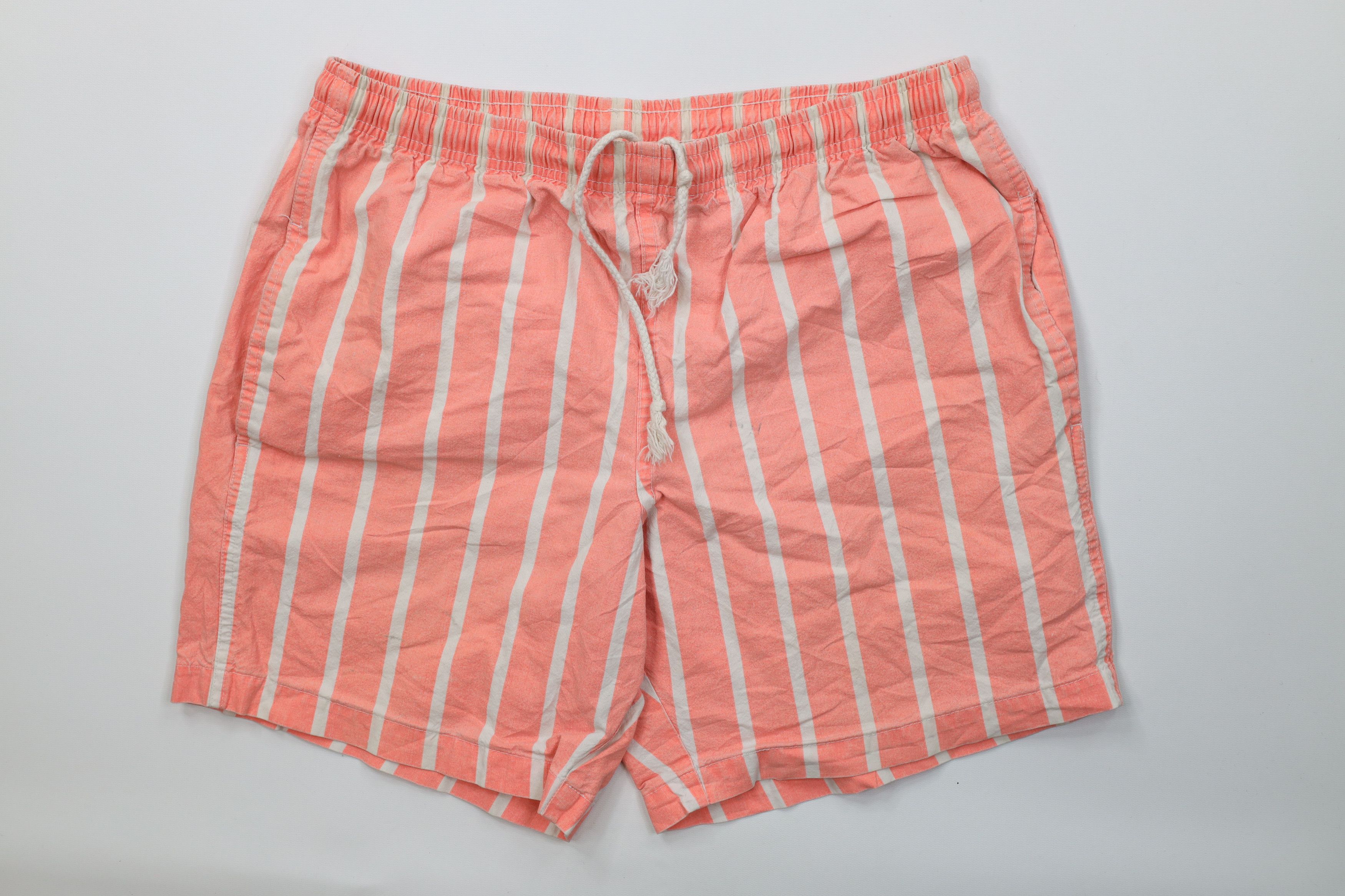 Vintage Vintage 90s Streetwear Striped Above Knee Shorts Cotton USA Size US 30 / EU 46 - 1 Thumbnail