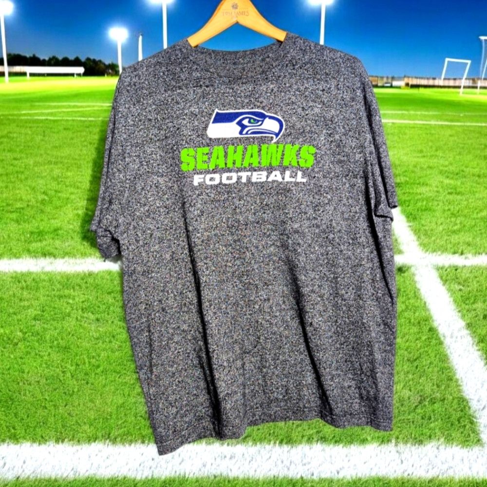 NFL NFL Seattle Seahawks Football sz XL Heather Gray T-shirt Size US XL / EU 56 / 4 - 1 Thumbnail