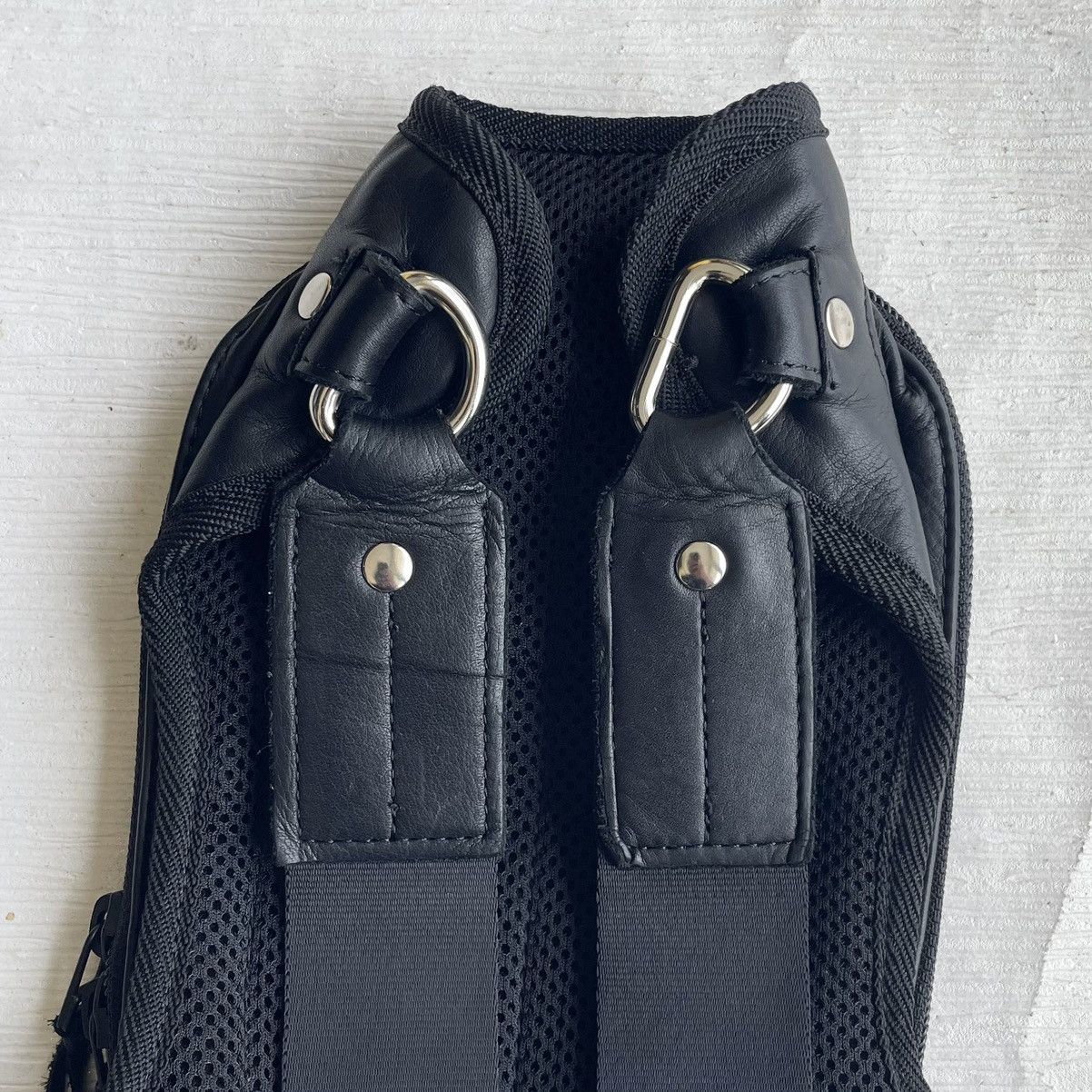 Japanese Brand RUSHITANI TACTICAL 2 WAY LEATHER LEG BAG Size ONE SIZE - 12 Thumbnail