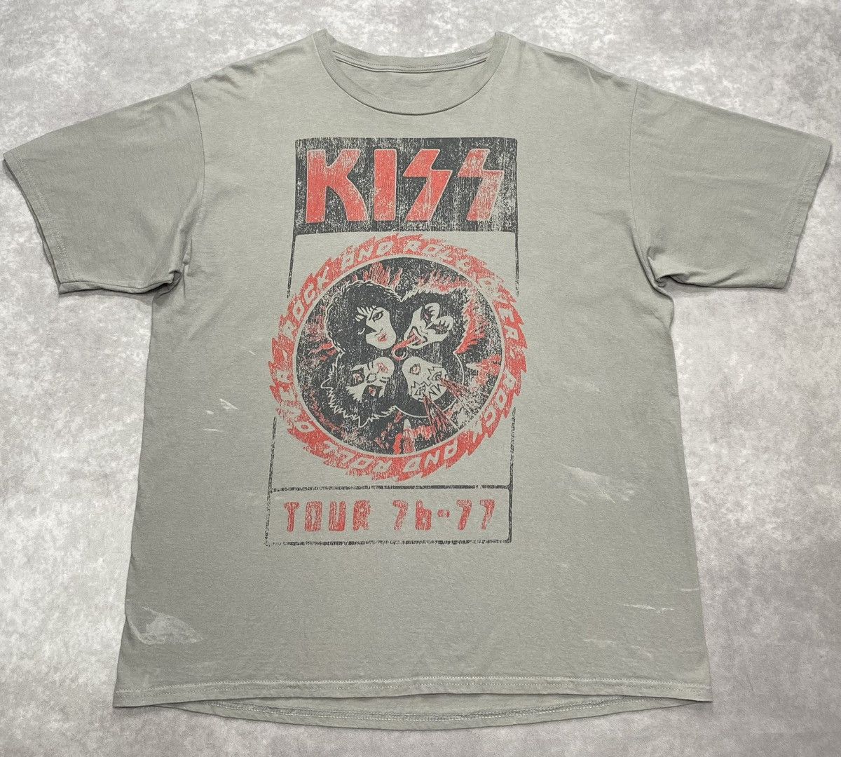 Band Tees Vintage Kiss Rock and Roll All Over Tour 76-77 Tee Size US L / EU 52-54 / 3 - 2 Thumbnail