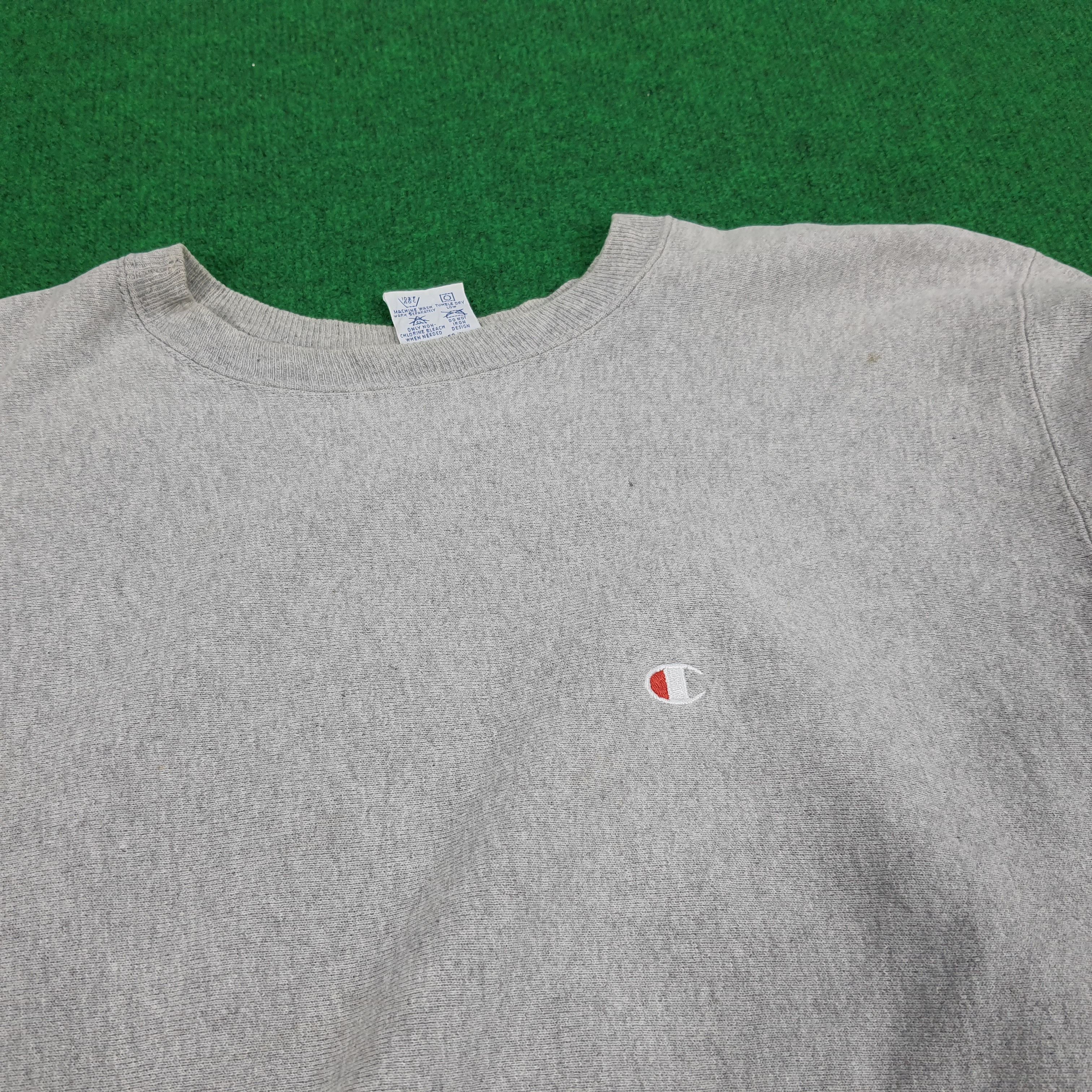 Champion × Vintage Vintage Champion Small Logo Embroidery Sweatshirt Size US S / EU 44-46 / 1 - 2 Thumbnail
