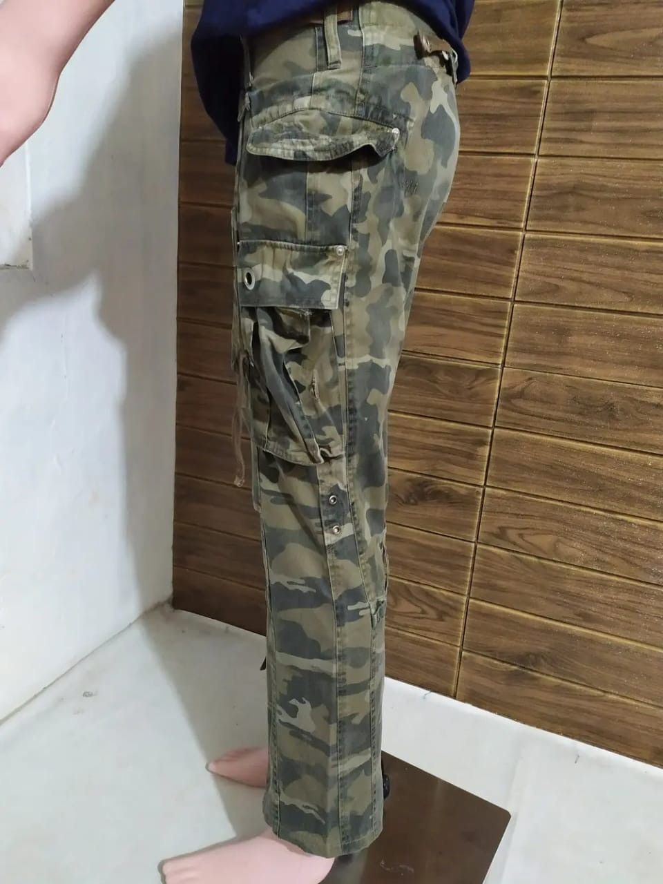 Japanese Brand Daily News Cargo Multipocket Camo Flared Pants Size US 29 - 11 Thumbnail