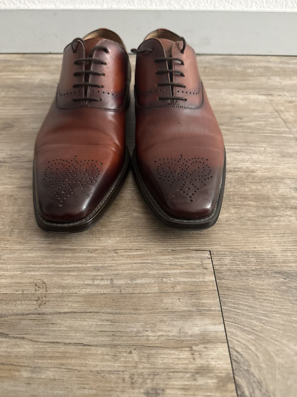 Magnanni Whole Cut Dress Shoes Size US 11 / EU 44 - 5 Thumbnail