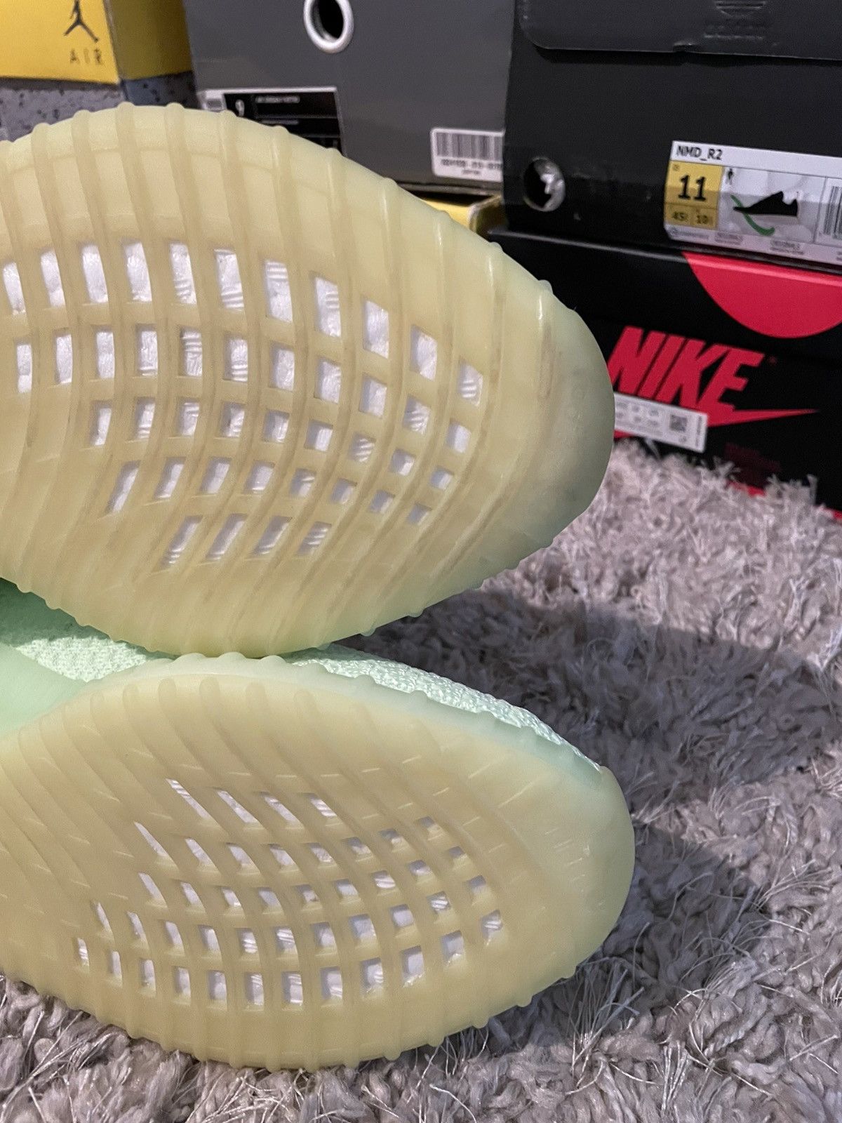 Yeezy Yeezy 350 Glow Size US 10 / EU 43 - 9 Thumbnail