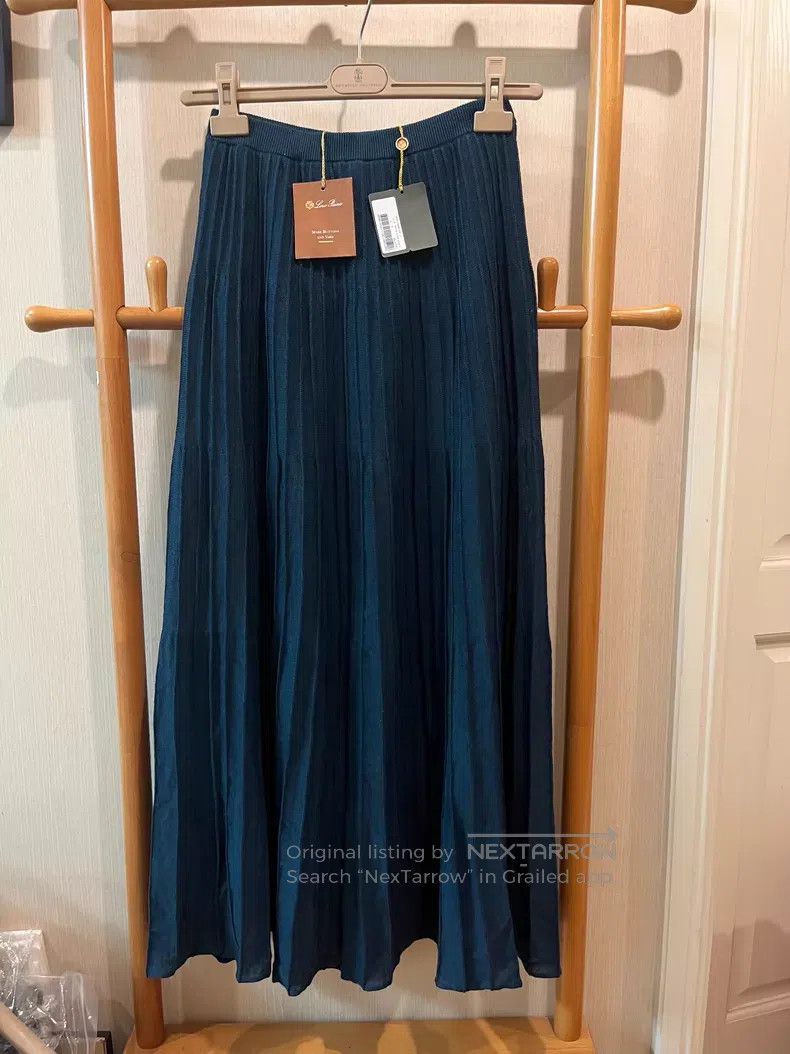 Loro Piana Loro Piana size S Pleated Linen Long Skirt Size 25" / US 0 / IT 36 - 1 Thumbnail