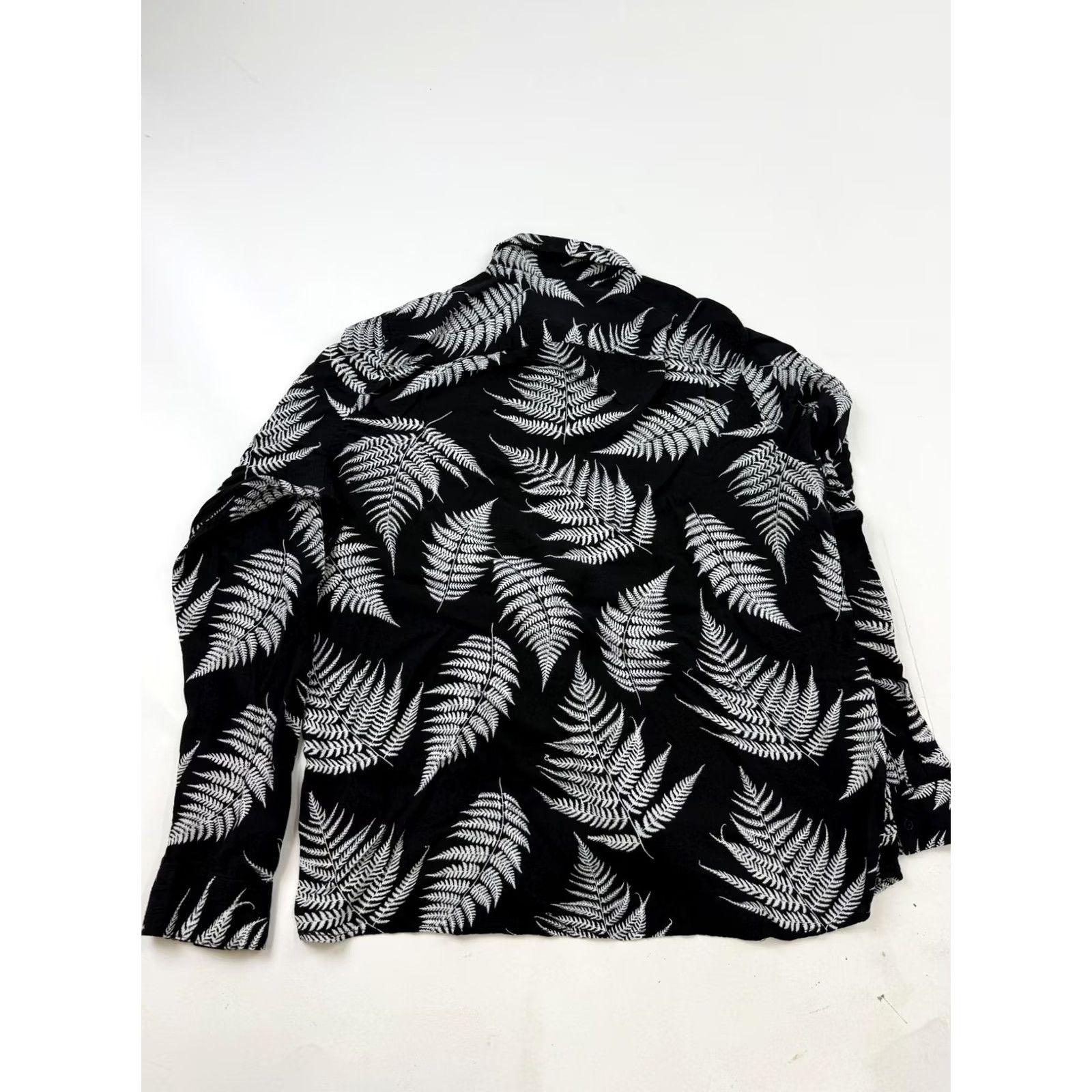 H&M H&M Shirt Mens Medium Black Tropical Fern Print Long Sleeve Button Front Casual Size US M / EU 48-50 / 2 - 5 Thumbnail