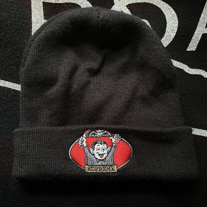 Supreme 2024 vampire beanie